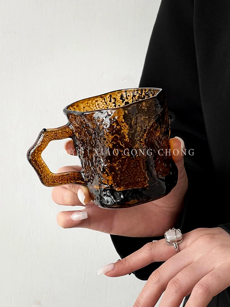 Ly thủy tinh màu hổ phách phong cách Ins có tay cầm, ly uống nước gia dụng cao cấp, ly cà phê, ly nước giải khát, ly nước uống.