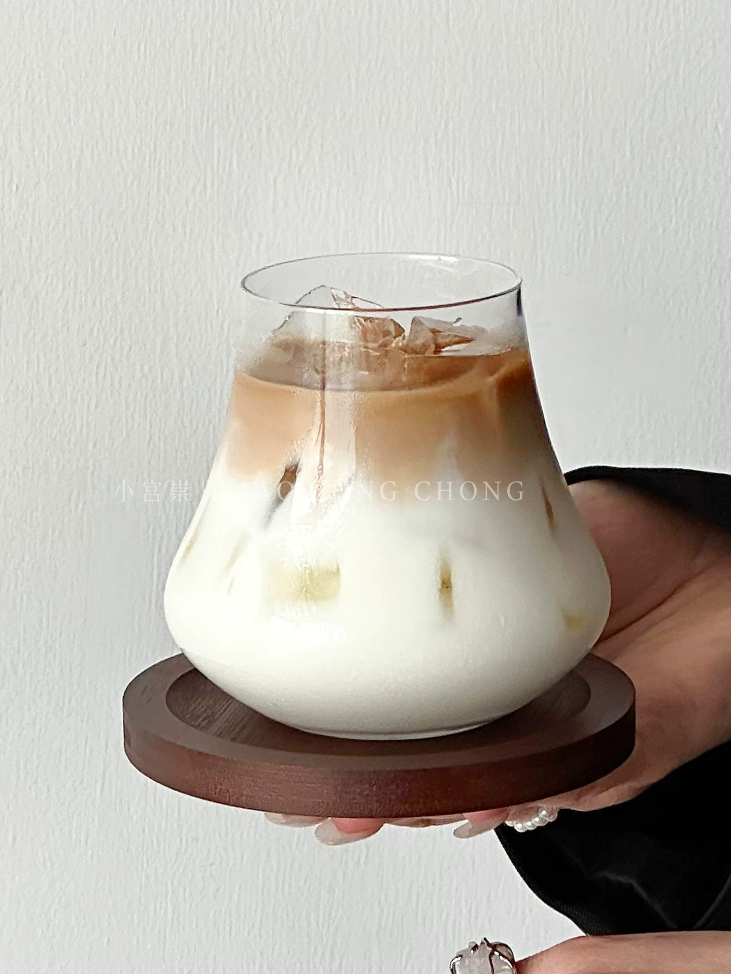 Ly thủy tinh núi Phú Sĩ sáng tạo, hợp thời trang và thẩm mỹ, thích hợp cho cà phê đá Americano, latte sữa, cà phê, nước ép và đồ uống lạnh.