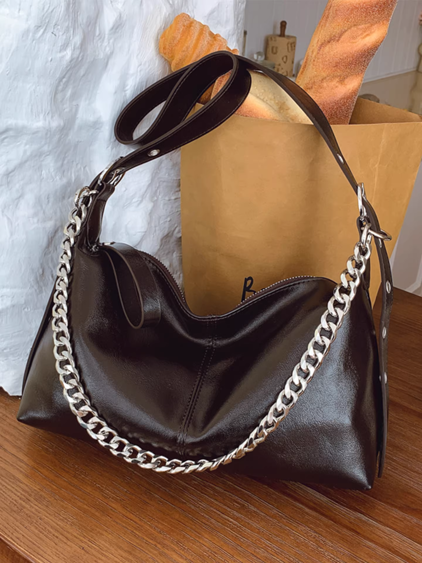 Túi đeo chéo nữ retro dung tích lớn, mẫu mới thu đông 2025, đa năng, kiểu đeo vai dây xích, túi tote đi làm, phong cách thường ngày