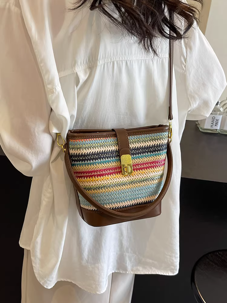 Túi cói dệt nữ 2025 thiết kế độc đáo, túi đeo chéo xuân hè đa năng, túi xách cao cấp kiểu xô
