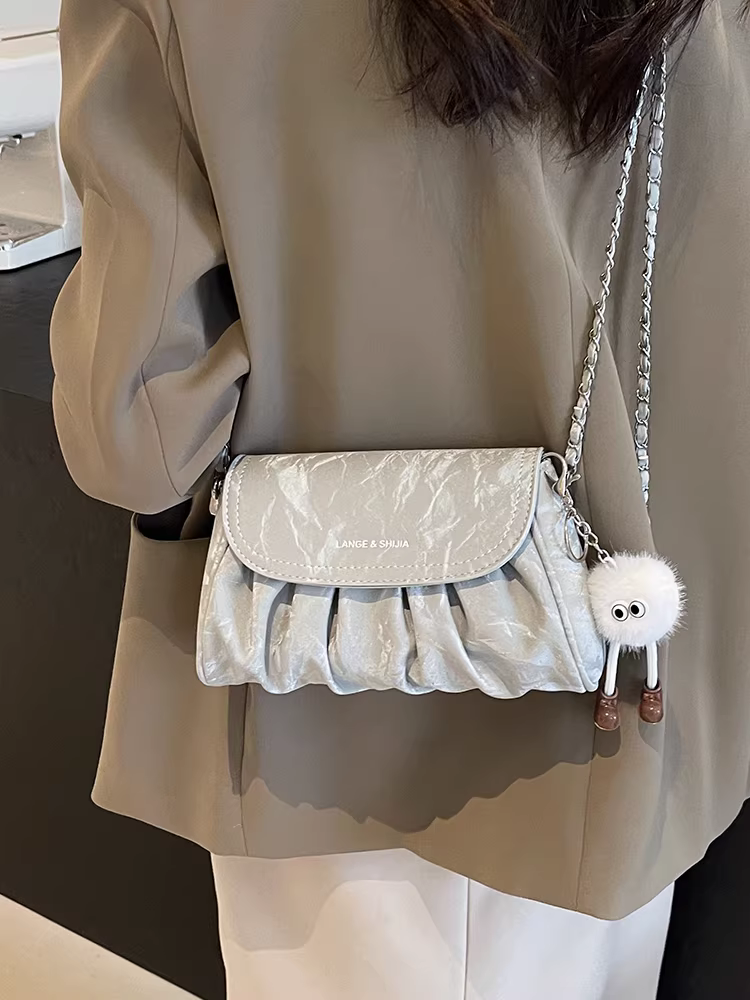 Túi xách nữ cao cấp 2025, mẫu mới thời trang, túi đeo chéo dây xích, túi vuông nhỏ xếp ly nữ tính, đang thịnh hành