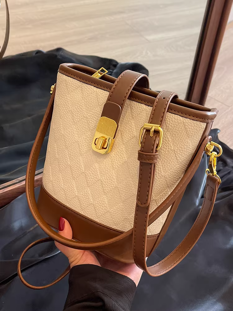 Túi xách nhỏ thời trang nữ năm nay 2025, kiểu dáng đa năng, đeo vai, đeo chéo, chất liệu có vân, phong cách Hàn Quốc, túi đeo hình xô