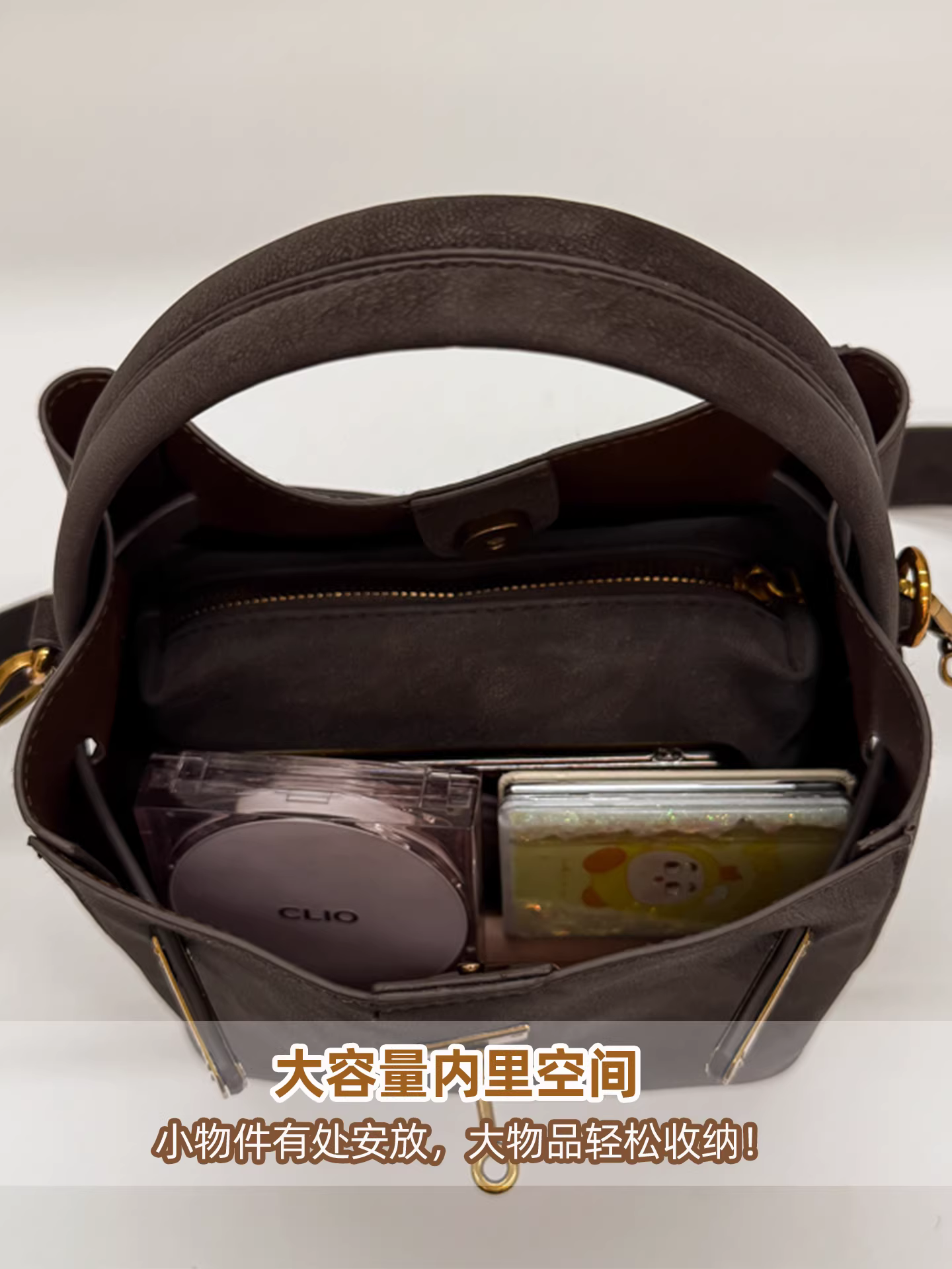 Túi nhỏ siêu hot dành cho nữ, phong cách retro thu đông 2025, túi đeo chéo đa năng, túi xách xu hướng, túi bucket