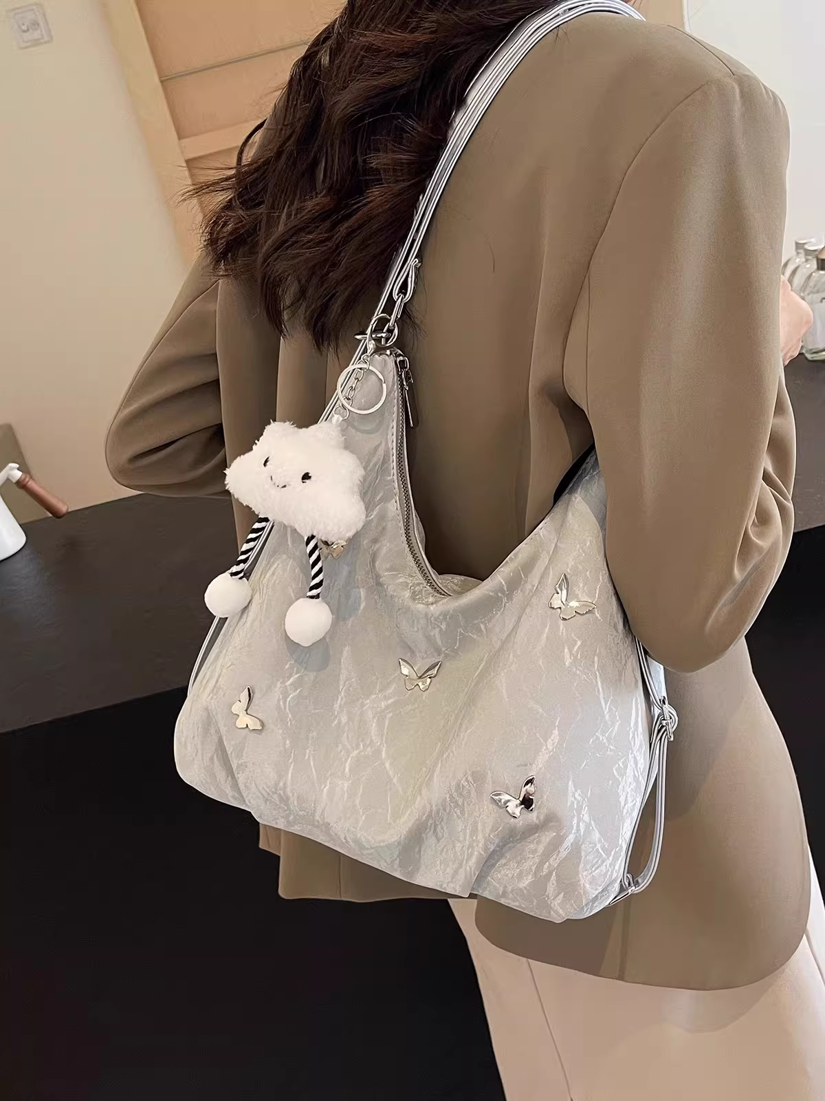 Túi tote nữ, dung tích lớn, mẫu mới 2025, sử dụng ba kiểu, túi đeo vai đi làm, túi đeo chéo, balo thời trang.