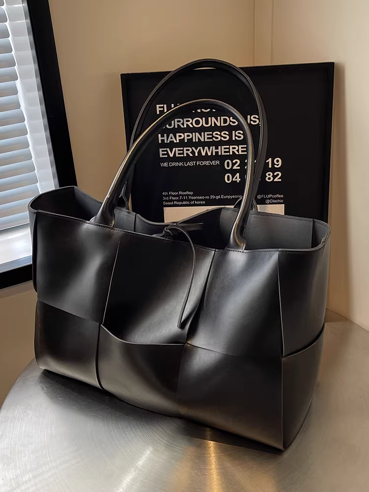 Túi tote nữ, dung tích lớn, kiểu dáng mới 2025, túi đeo vai thường ngày, túi đi làm, túi dệt độc đáo dành cho sinh viên.