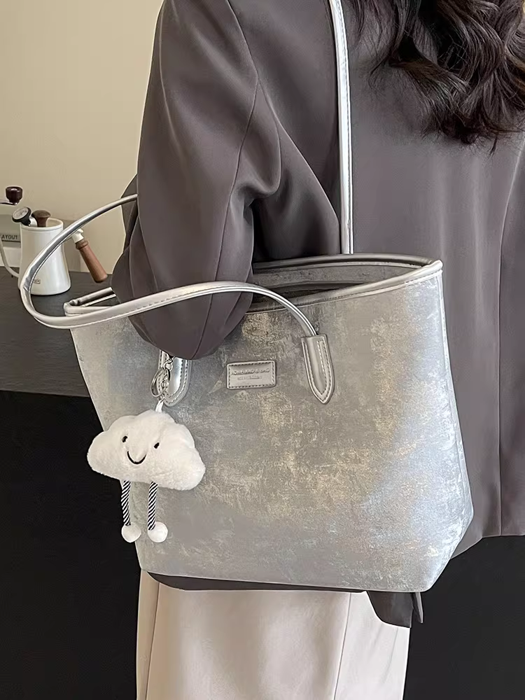 Túi tote dành cho nữ 2025 túi đi làm mới có sức chứa lớn mùa thu đông túi đeo vai đa năng thông thường dành cho sinh viên đại học túi đi học