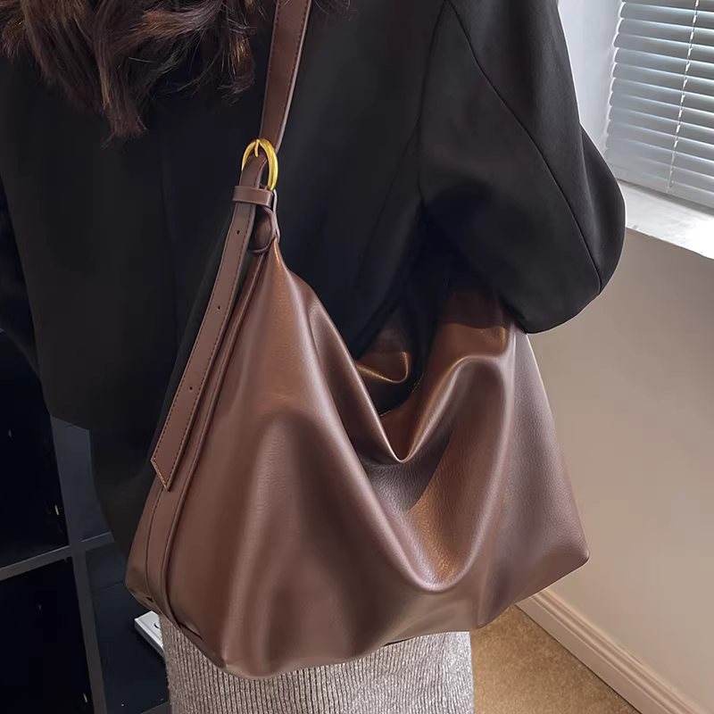Túi xách nữ cỡ lớn thời trang thu đông 2025 chất liệu da mềm, đeo vai, đeo chéo, túi tote cao cấp đi làm