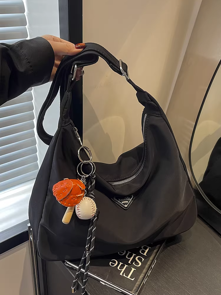 Túi nylon nữ, dung tích lớn, mẫu mới thu đông 2025, túi đeo chéo/vách vai thường ngày, túi tote đa năng đi làm