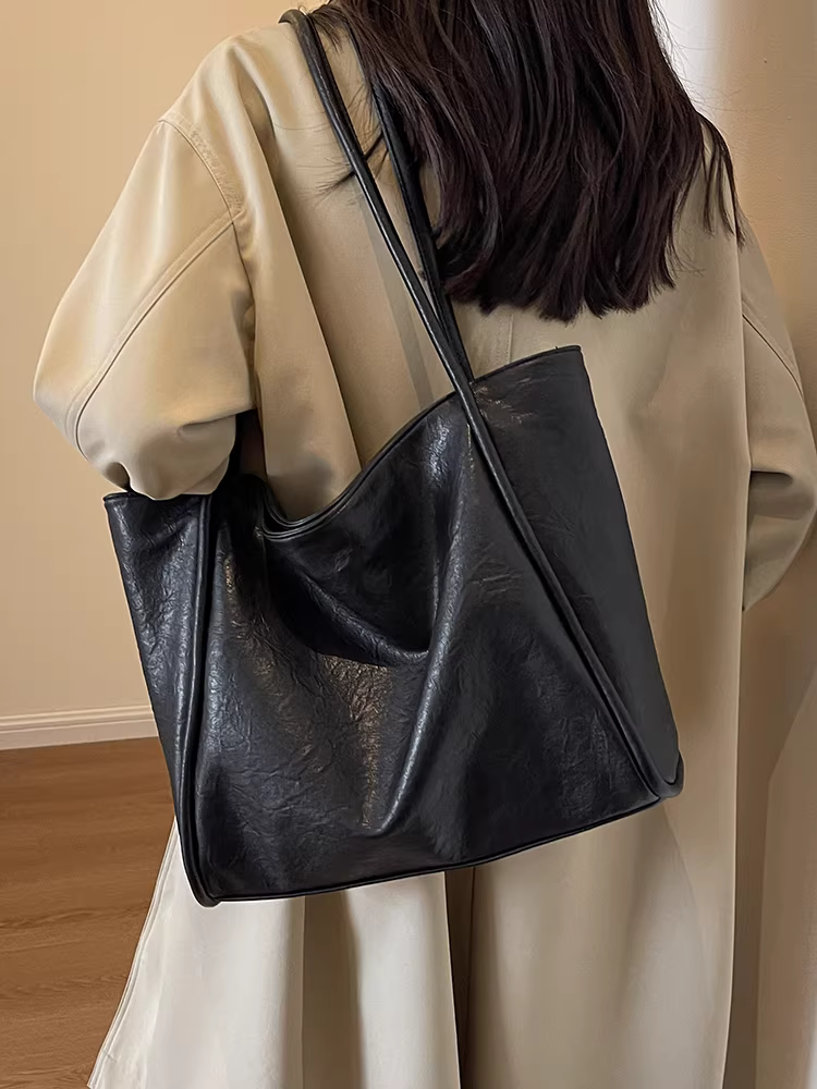 Túi xách nữ dung tích lớn, đa năng mùa thu, kiểu dáng mới 2025, túi đeo vai thời trang và đơn giản, túi tote chất liệu vải có vân dùng cho học tập và đi làm.