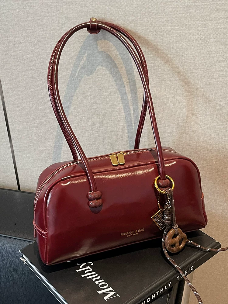 Túi xách nữ cỡ lớn, phong cách retro thu đông 2025, đa năng, đeo vai/nách, thời trang thường ngày, kiểu túi gối tiện dụng