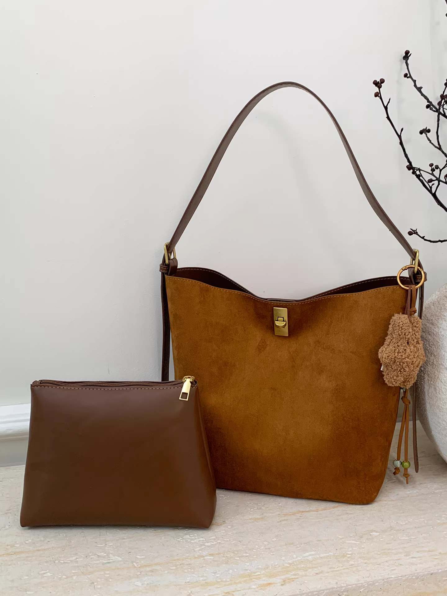 Túi da lộn nữ, dung tích lớn, mẫu mới thu đông 2025, đa năng, kiểu retro, đeo chéo, túi mẹ và con gái, túi xô