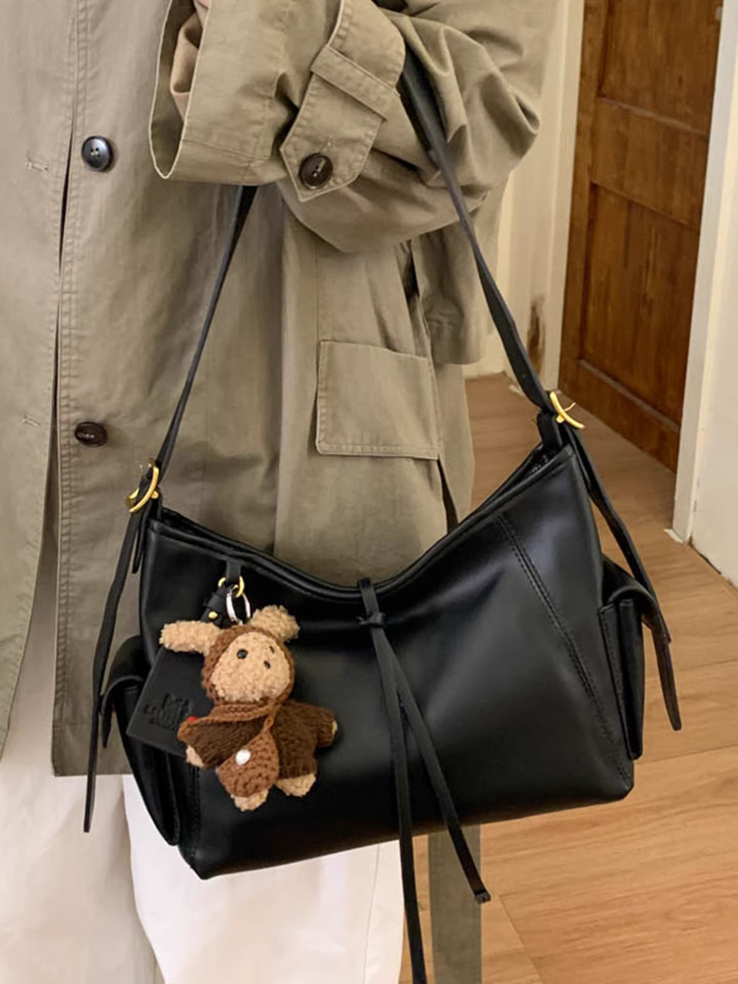 Túi xách nữ siêu thời trang 2025, dung tích lớn, túi đeo chéo/vách vai đa năng, phong cách giản dị mới, túi tote dành cho sinh viên đi học.