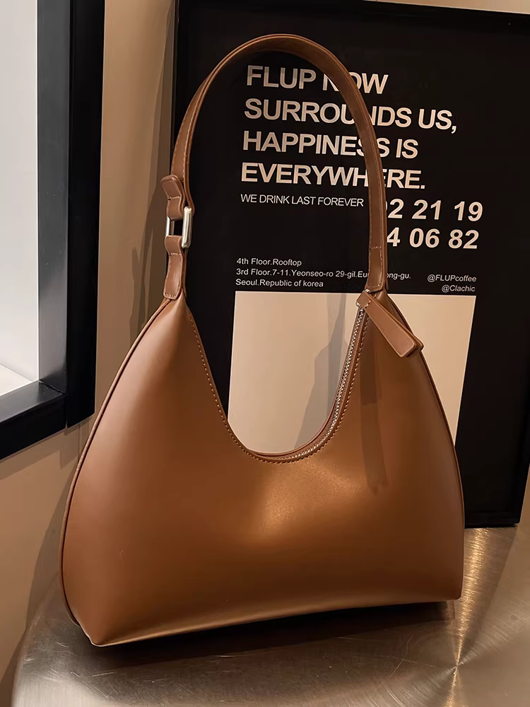 Túi đeo nách nữ dung tích lớn kiểu mới 2025 cao cấp cổ điển đa năng mùa xuân thu đông túi xách đeo vai phổ biến