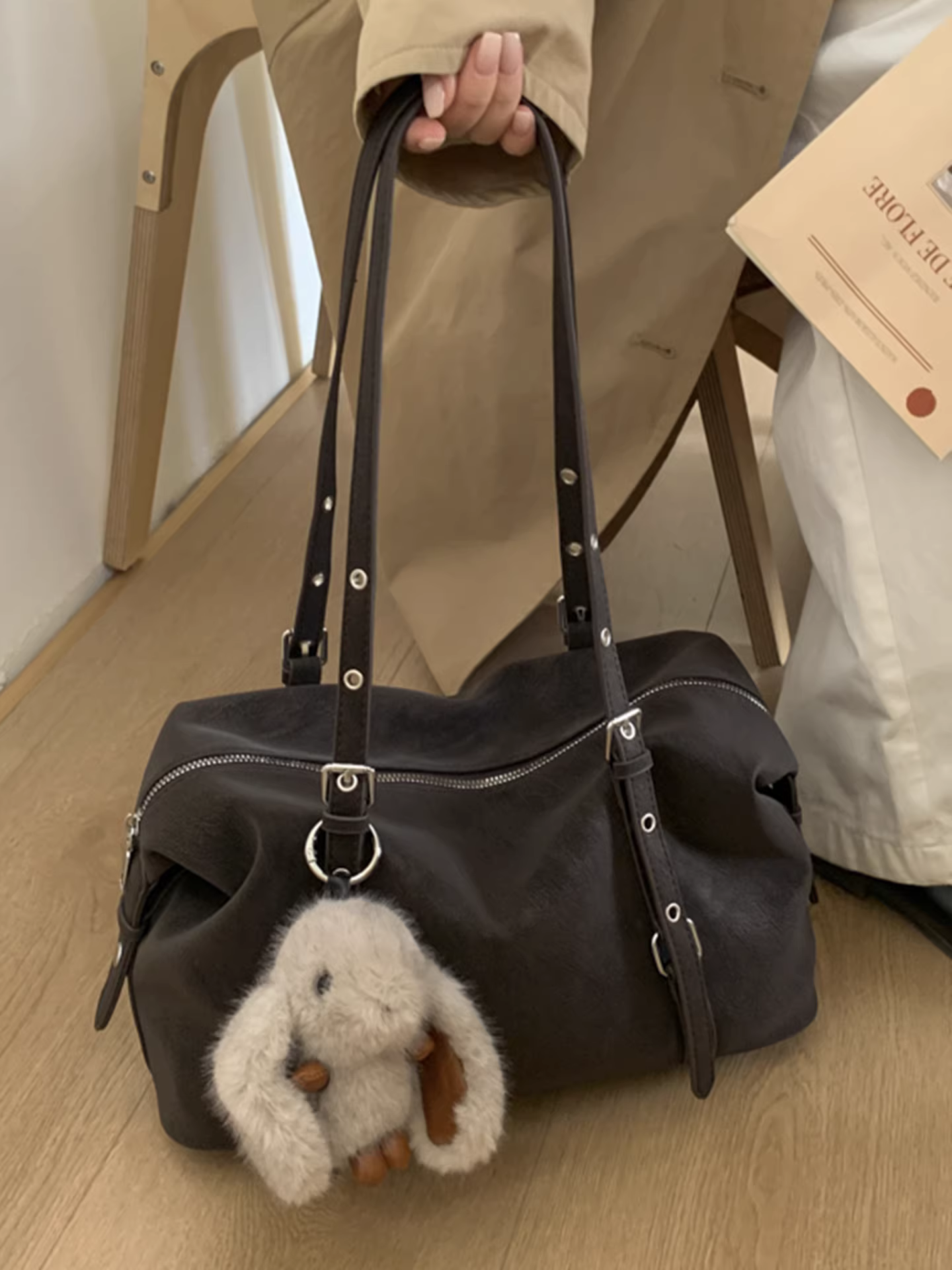 Túi đeo chéo nữ retro, dung tích lớn, mẫu mới thu đông 2025, thiết kế độc đáo, phong cách giản dị, túi đeo vai/nách, túi đi làm, túi gối