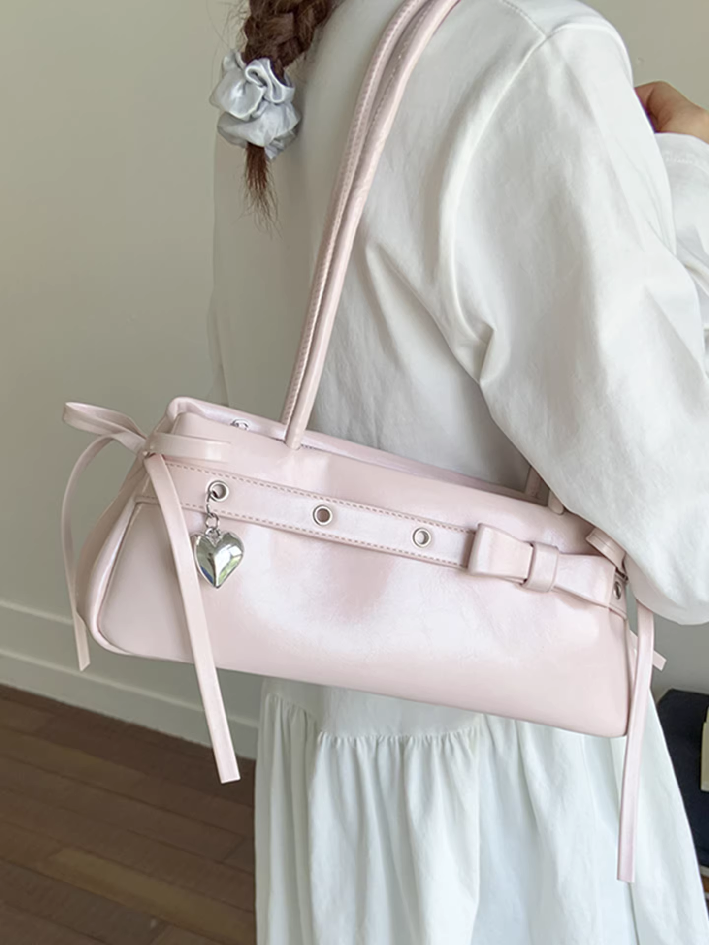 Túi xách nữ dung tích lớn, đa năng cho mùa hè, thiết kế cá tính mới năm 2025, túi đeo vai/nách, túi đi làm và đi làm hàng ngày.