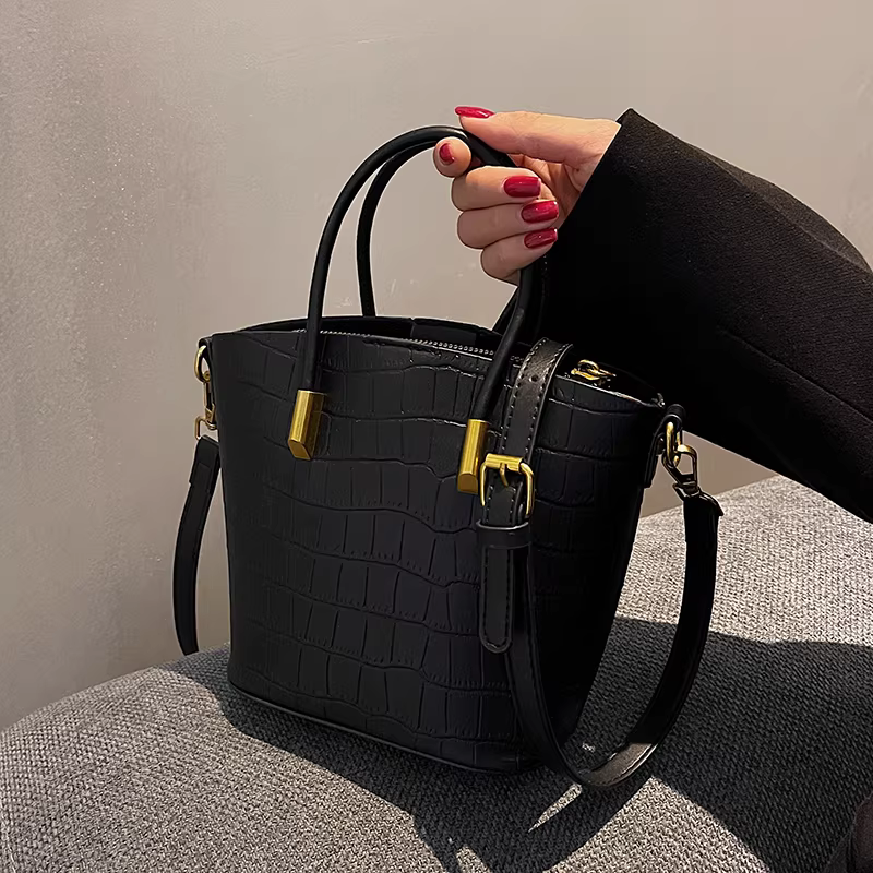 Túi xách nhỏ mùa xuân hè dành cho nữ 2025, mẫu mới thời thượng, đa năng, đeo vai, đeo chéo, chất liệu có vân, túi bucket phổ biến