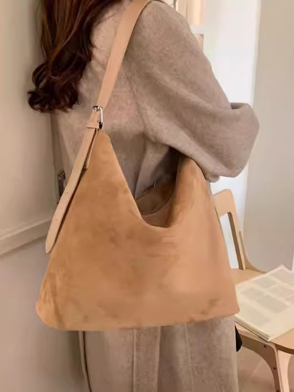 Túi da lộn dành cho nữ, sức chứa lớn, mẫu mới thu đông 2025, kiểu retro mờ, đeo chéo một bên vai, túi đi làm kiểu bánh bao.