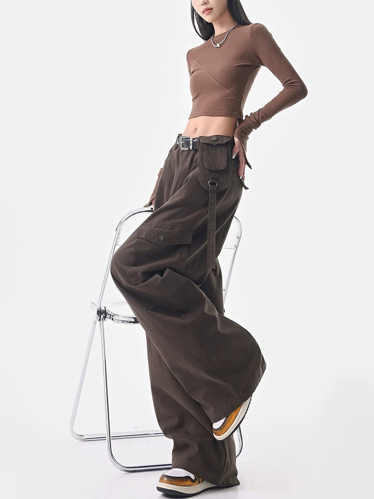 KEN STUDIO Quần cargo màu xám thu đông mới dành cho nữ với thiết kế túi chéo, quần ống rộng, quần kiểu scimitar