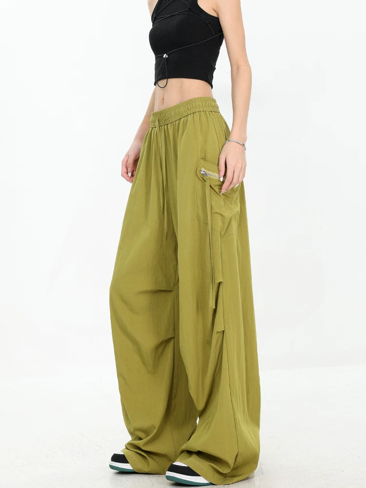Quần cargo lụa đá thiết kế phong cách lười biếng của KEN STUDIO dành cho nữ, quần ống rộng dáng rộng mỏng nhẹ mùa hè.