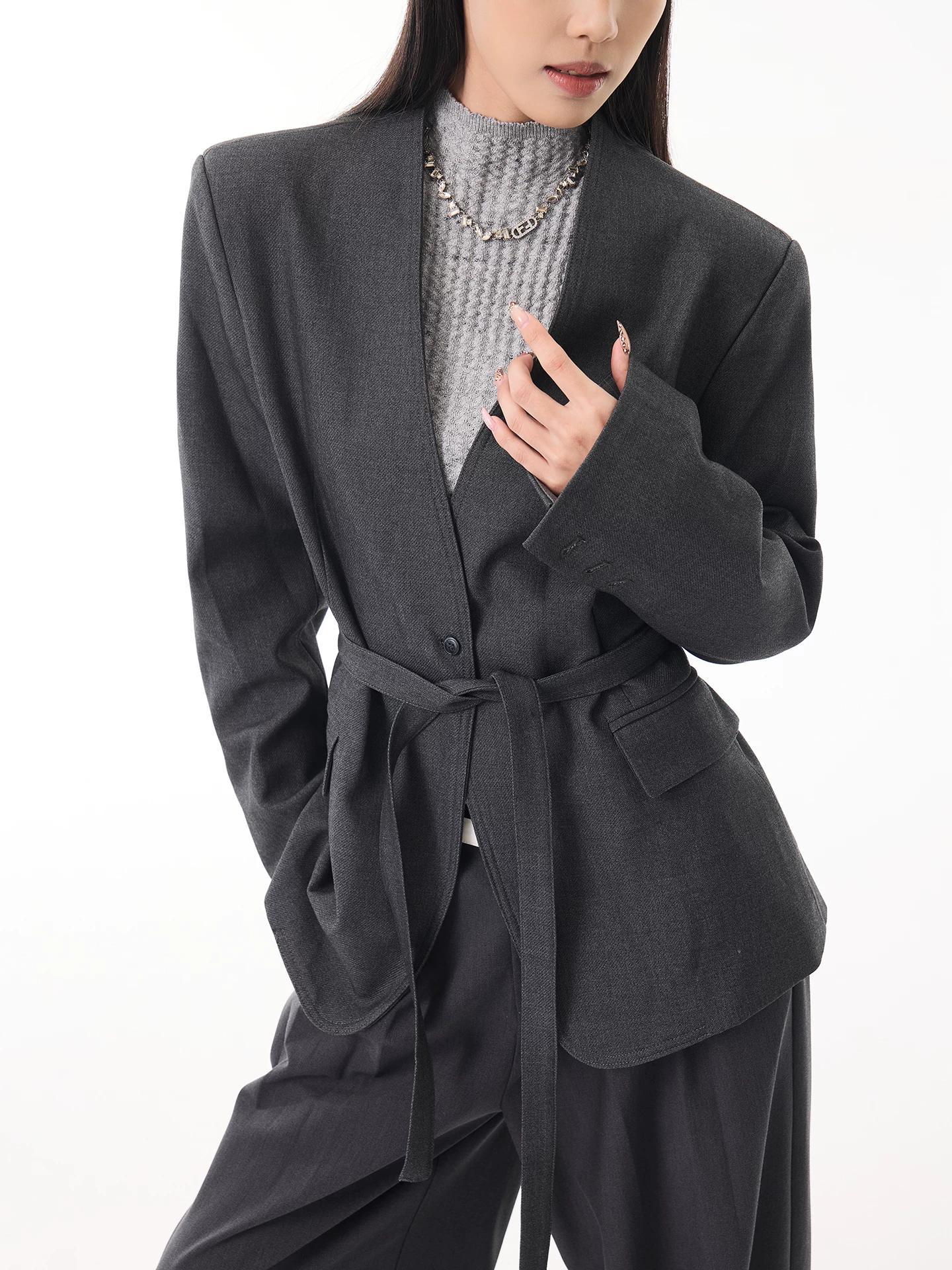 KEN STUDIO Áo blazer buộc dây màu xám mùa thu mới dành cho nữ, bộ vest cao cấp dáng rộng cổ chữ V một nút