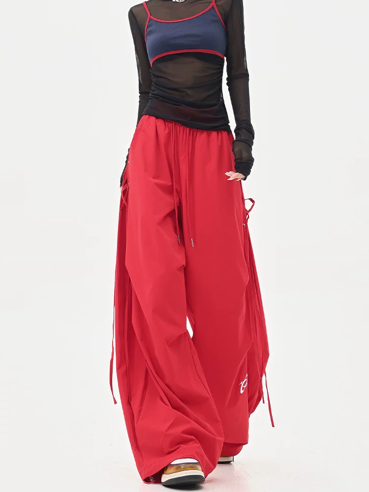 KEN STUDIO mùa hè màu đỏ khiêu vũ đường phố có dây buộc quần thường ngày khô nhanh quần thể thao nữ lưng cao giảm béo quần lính nhảy dù