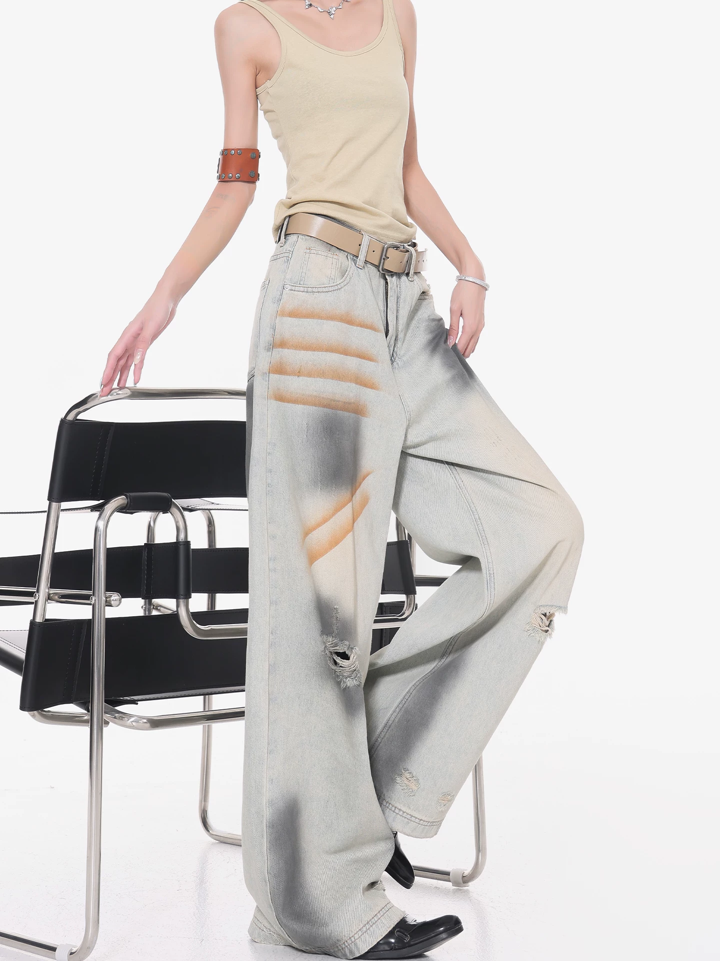 Quần jean rách, xước, phai màu của KEN STUDIO dành cho nữ, quần ống rộng, cạp cao, dáng rộng, tôn dáng, mới mùa hè