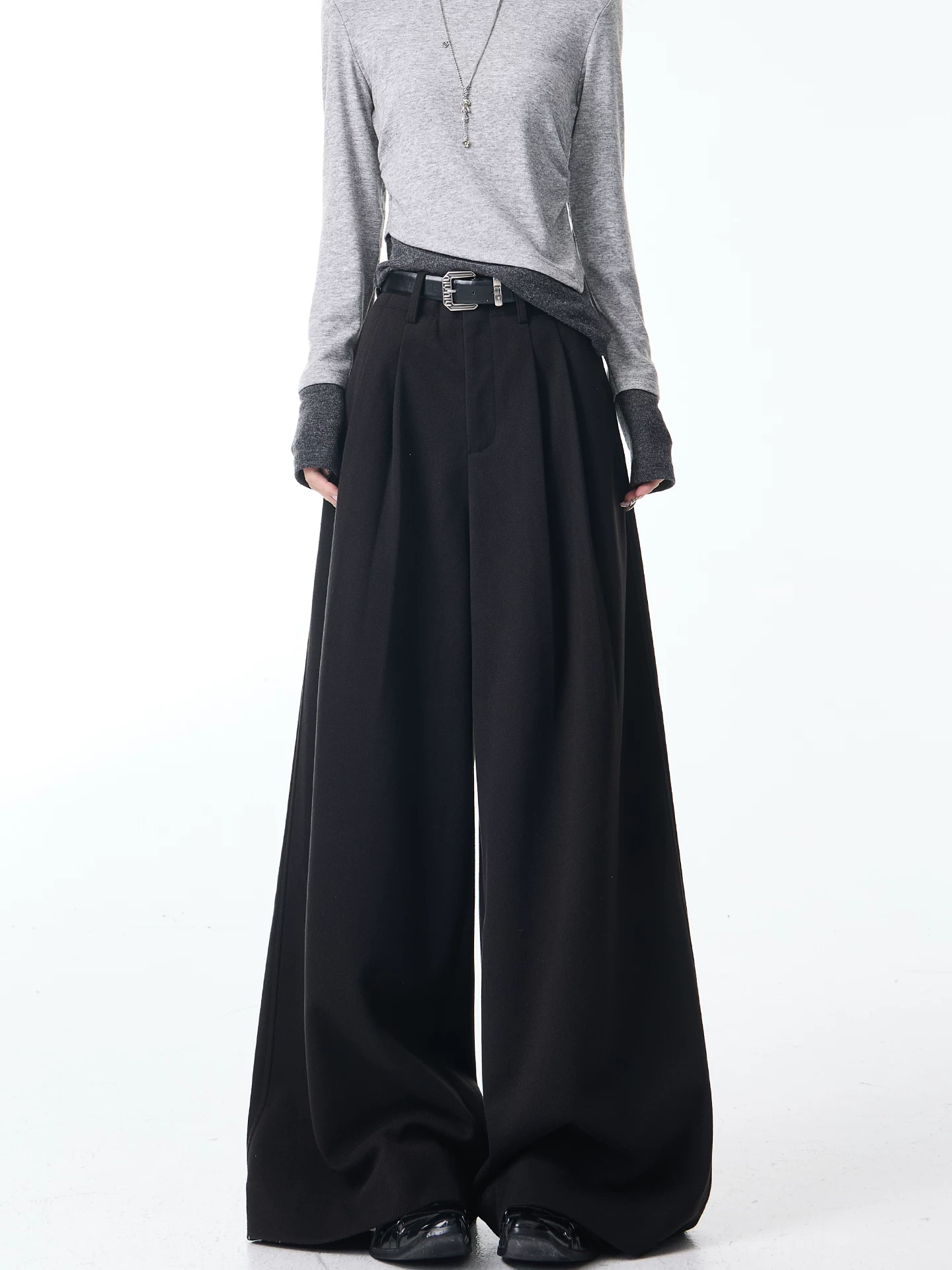 KEN STUDIO Quần tây ống rộng bằng len dày màu đen mới thu đông dành cho nữ, quần tây dáng rộng và xếp nếp, quần thường ngày