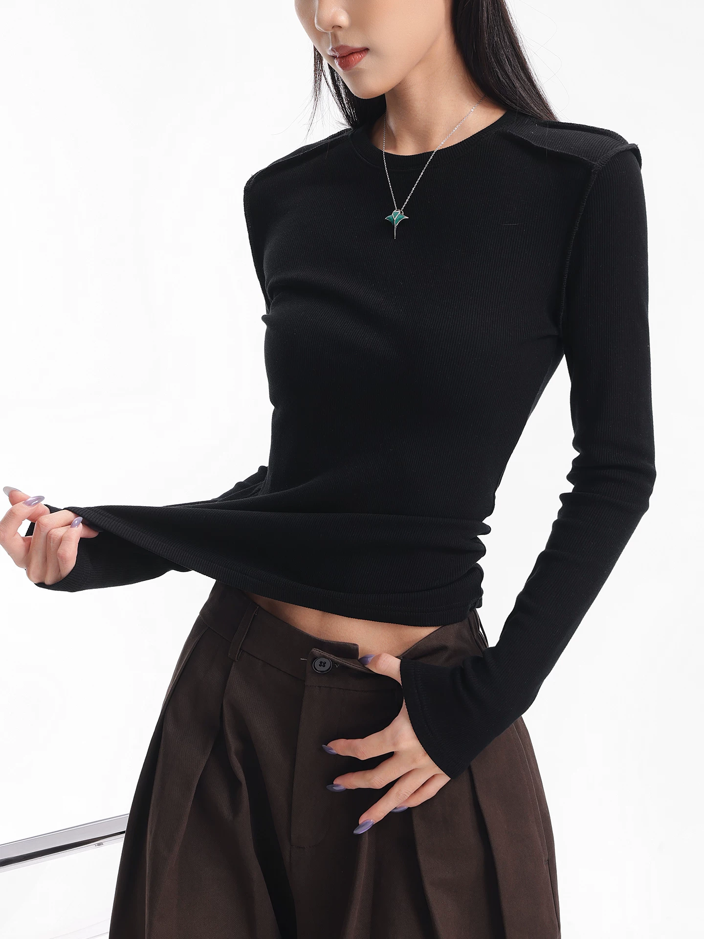 Áo thun dài tay dệt kim màu đen thường ngày của KEN STUDIO mùa thu đông dành cho nữ, áo sơ mi cơ bản có họa tiết ôm vừa vặn