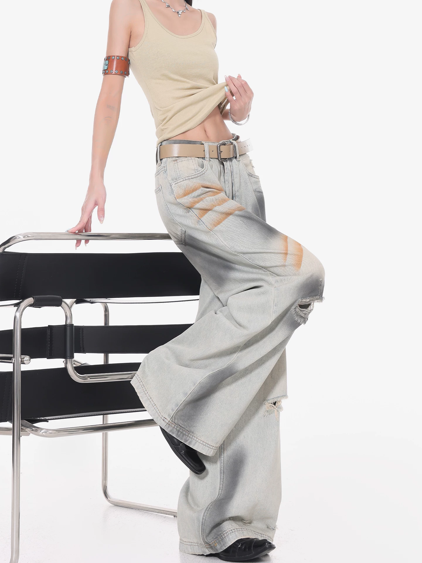 Quần jean rách, xước, phai màu của KEN STUDIO dành cho nữ, quần ống rộng, cạp cao, dáng rộng, tôn dáng, mới mùa hè