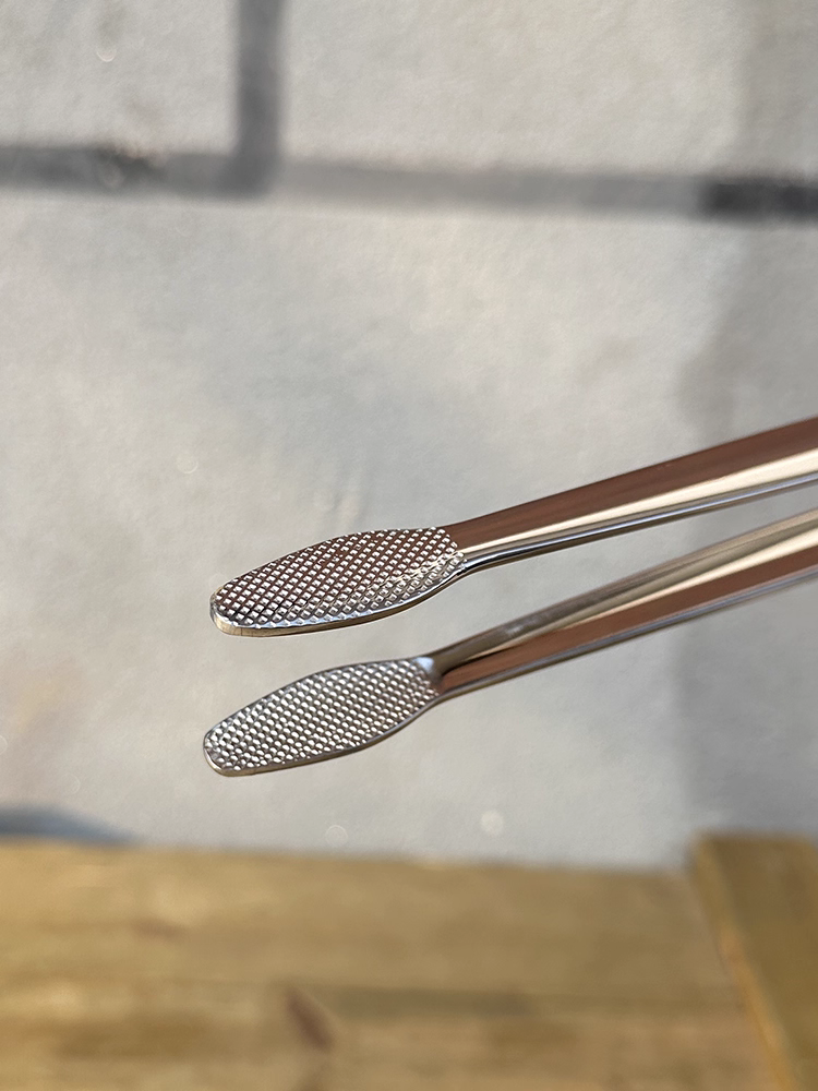 Xuất khẩu hàng nguyên bản ~ 18-10 Kẹp nướng bằng thép không gỉ cấp thực phẩm, dụng cụ mở chai bia, kẹp nướng, kẹp chia thức ăn
