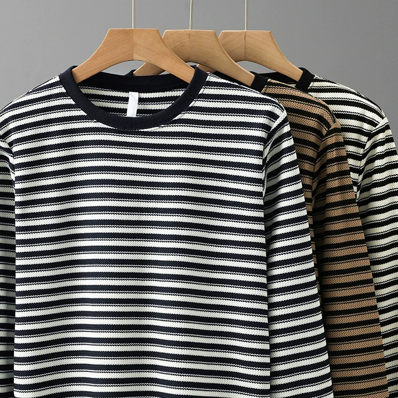 Áo thun sọc dày dặn dành cho nam, tay dài, kiểu mới xuân thu 2025, áo sweatshirt cổ tròn phối màu retro, áo thủy thủ, áo lót, thời thượng.
