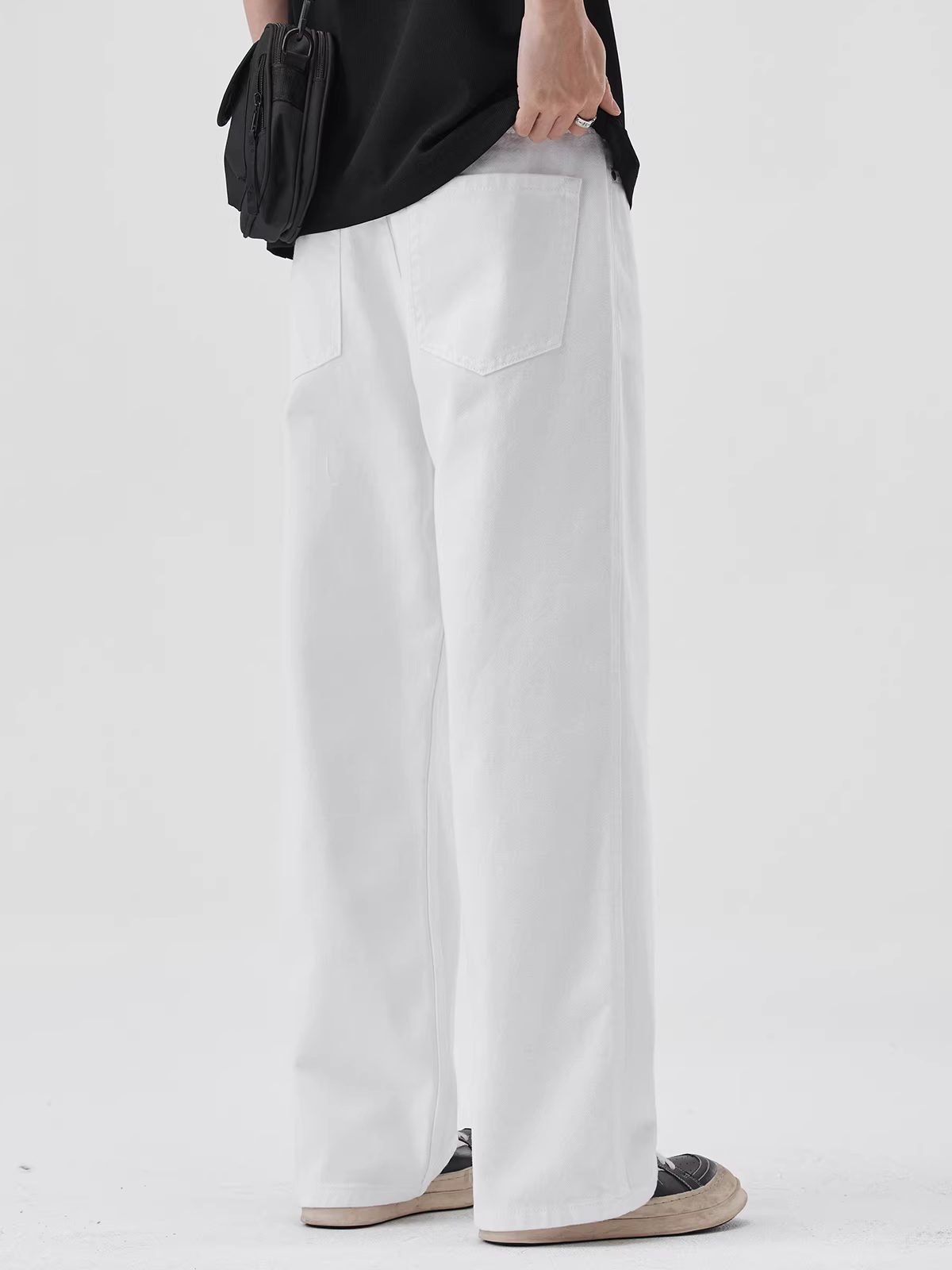 Quần jean ống rộng nam, kiểu dáng retro Mỹ mùa xuân, màu xanh đã qua xử lý, quần thẳng, rộng rãi và mềm mại, phong cách thường ngày.