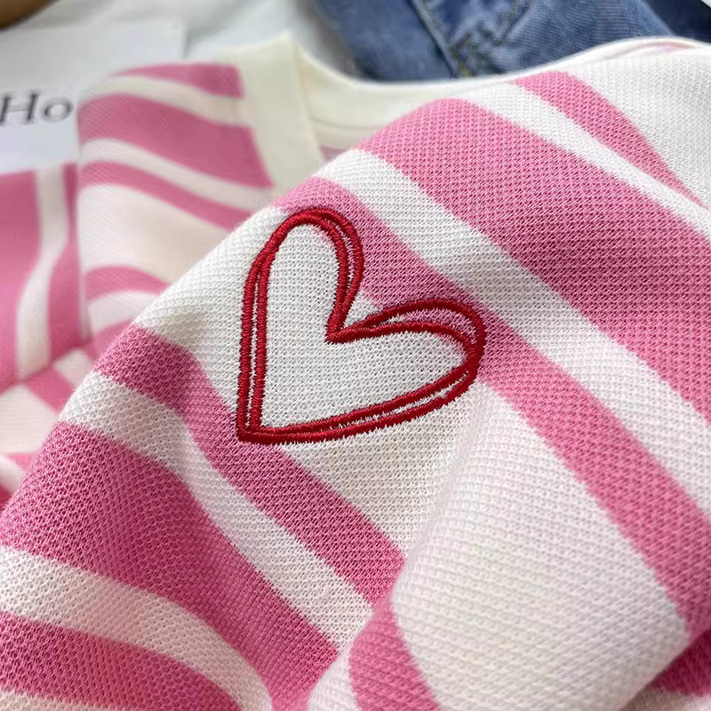 Cửa hàng~ Quầy hàng thương mại quốc tế có thương hiệu cắt mác, giá hời, áo thun ngắn tay sọc thời trang và trẻ trung, quần áo nữ mùa hè mới