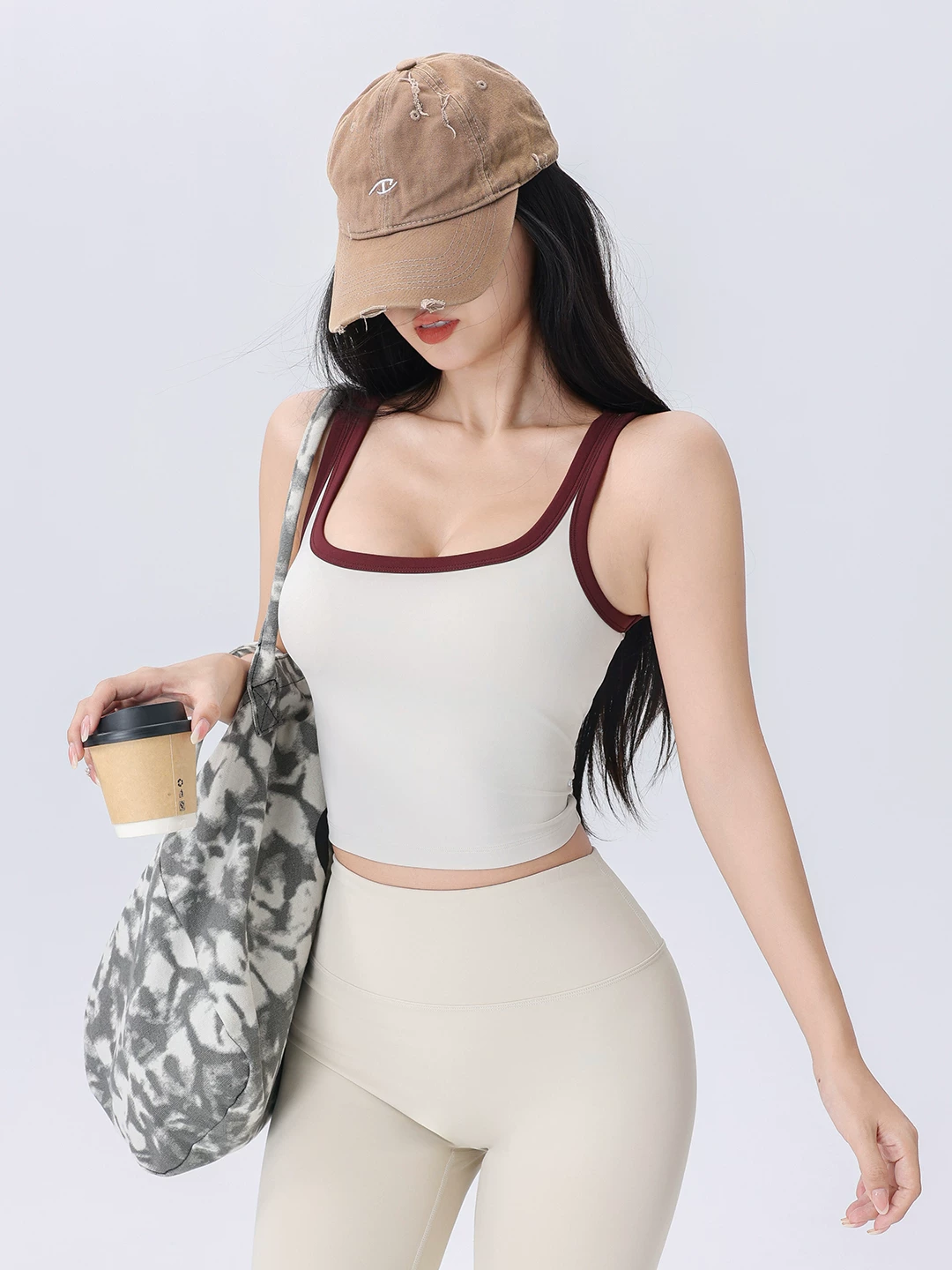 Áo tập yoga có dây đeo lưng cao cấp Jiumai có miếng đệm ngực Áo ngực thể thao chống sốc Áo ngực Pilates phối màu Mới.