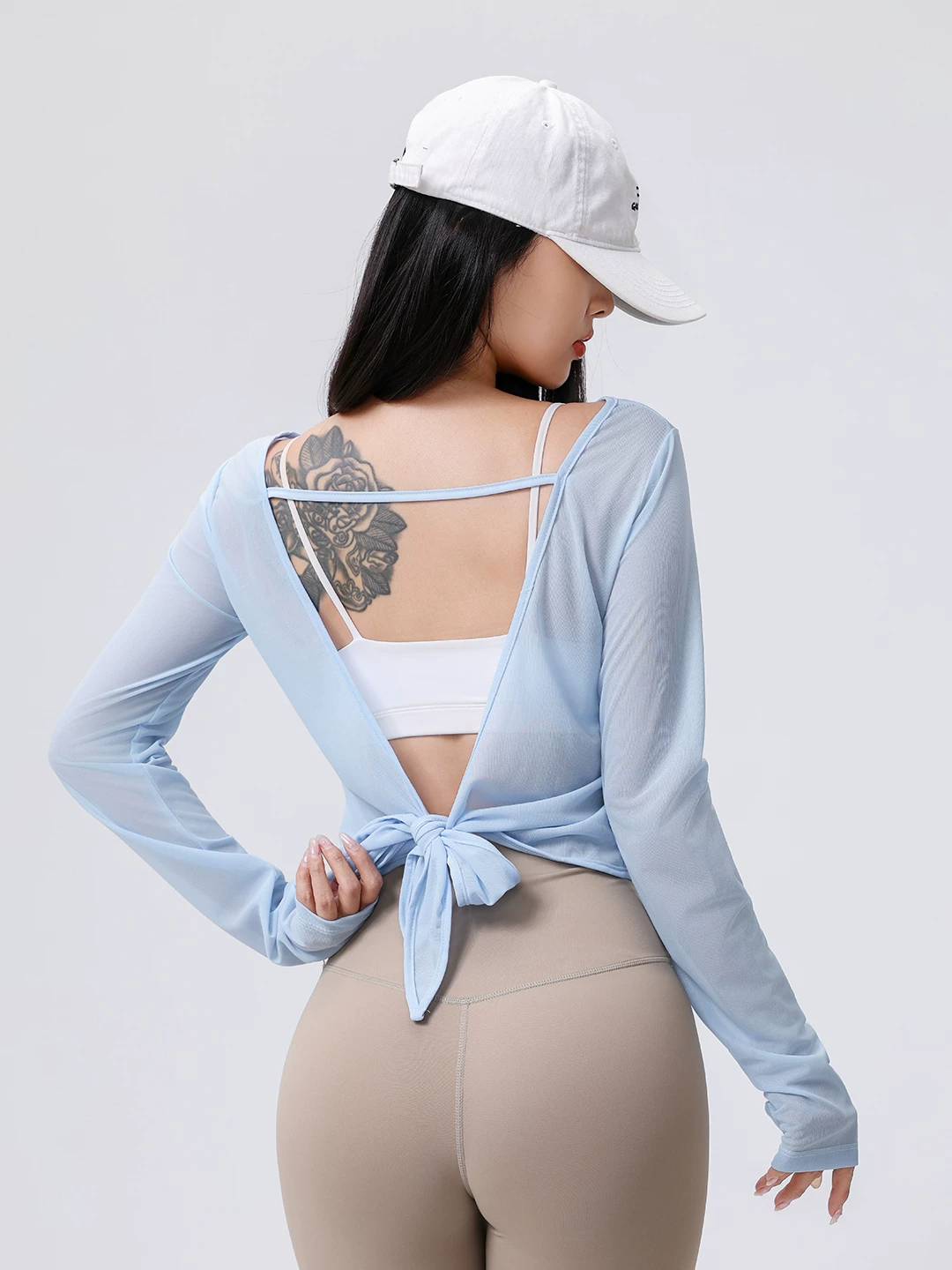 Áo tập yoga Jiumai Yipin dành cho nữ với thiết kế lưng đẹp, áo thể thao dài tay để chạy bộ và tập luyện, áo khoác thể thao nhanh khô cho mùa hè.