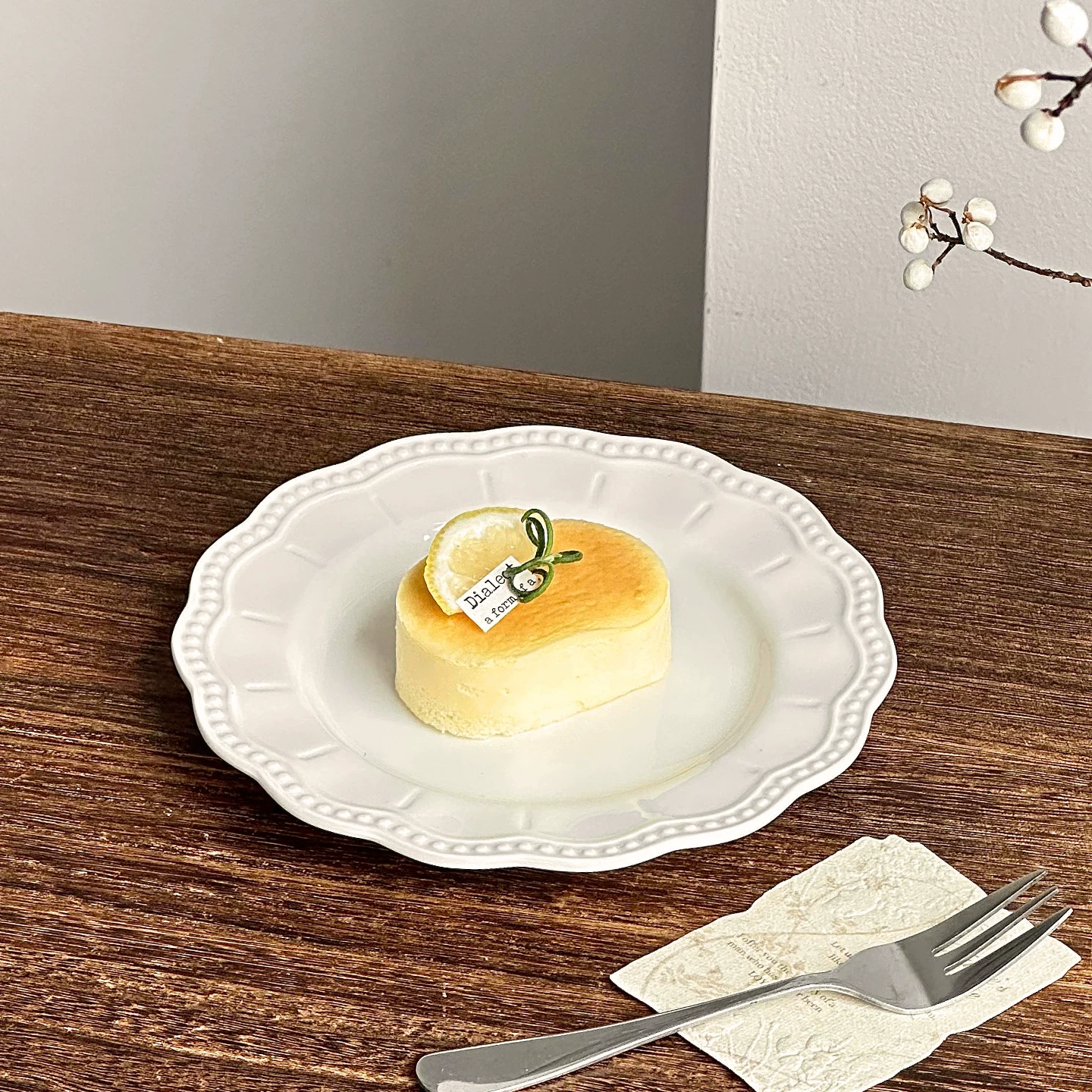 Đĩa ren nổi kiểu cổ điển Pháp, đĩa tráng miệng, đĩa bánh ngọt, đĩa ăn nhẹ trà chiều cao cấp và tinh tế, đĩa phẳng bằng gốm
