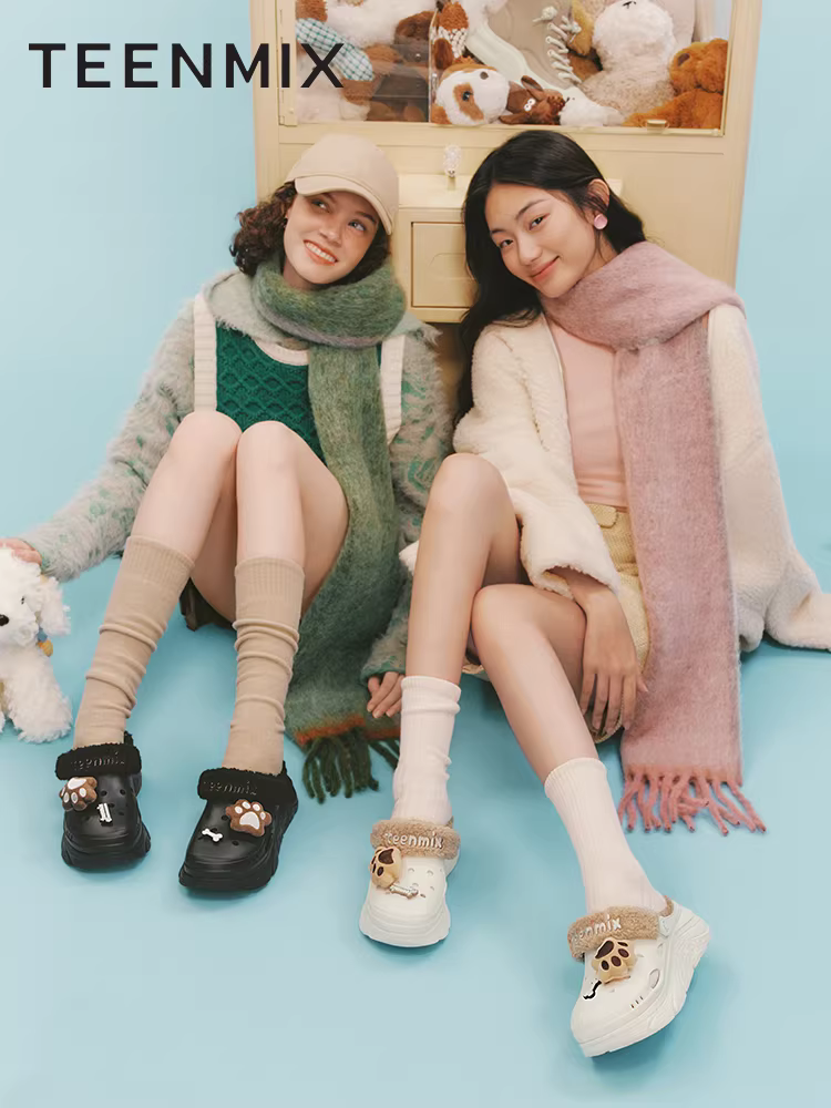 Tianmei vô tình mang dép có lót lông cừu, giày lông, dép bông đi ngoài trời dành cho nữ, ủng đi tuyết đế dày, mẫu mới mùa đông.