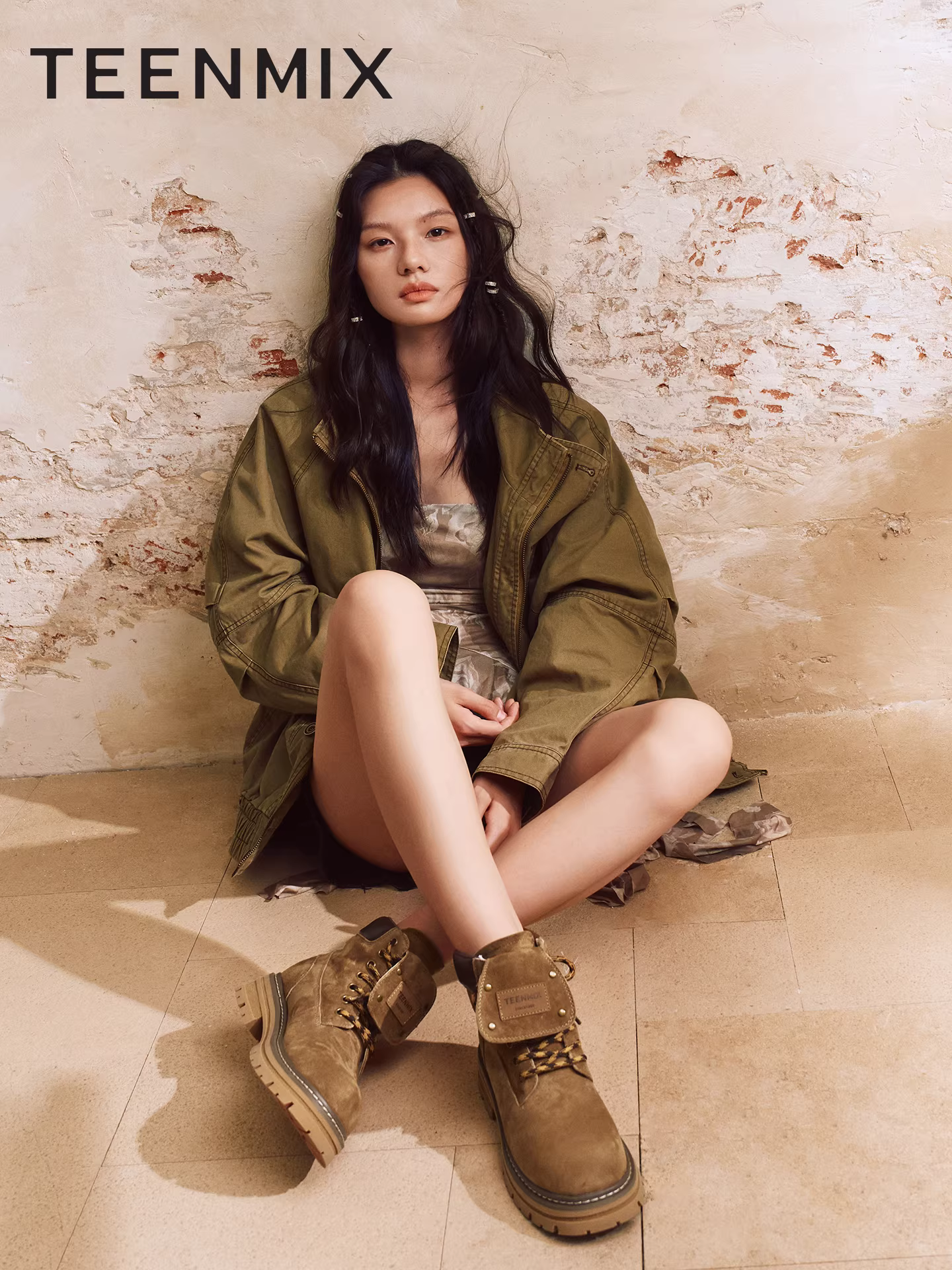 Giày bốt nữ Tianmeiyi đế dày cổ điển màu vàng, giày bốt làm việc ngoài trời, giày bốt Martin, giày bốt da ngắn, kiểu mới thu 2025