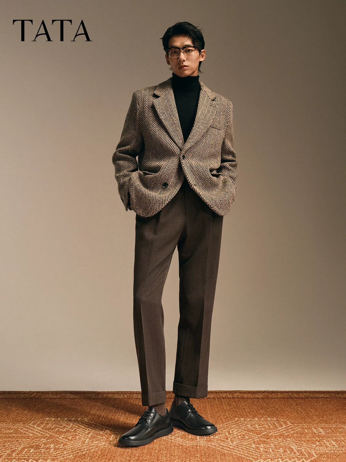 Giày Nam TATA 2025 Mùa Đông Mới Giày Công Sở Màu Đen Đơn Giản Thoải Mái Đa Năng Giày Da Thông Thường MGD03CM5