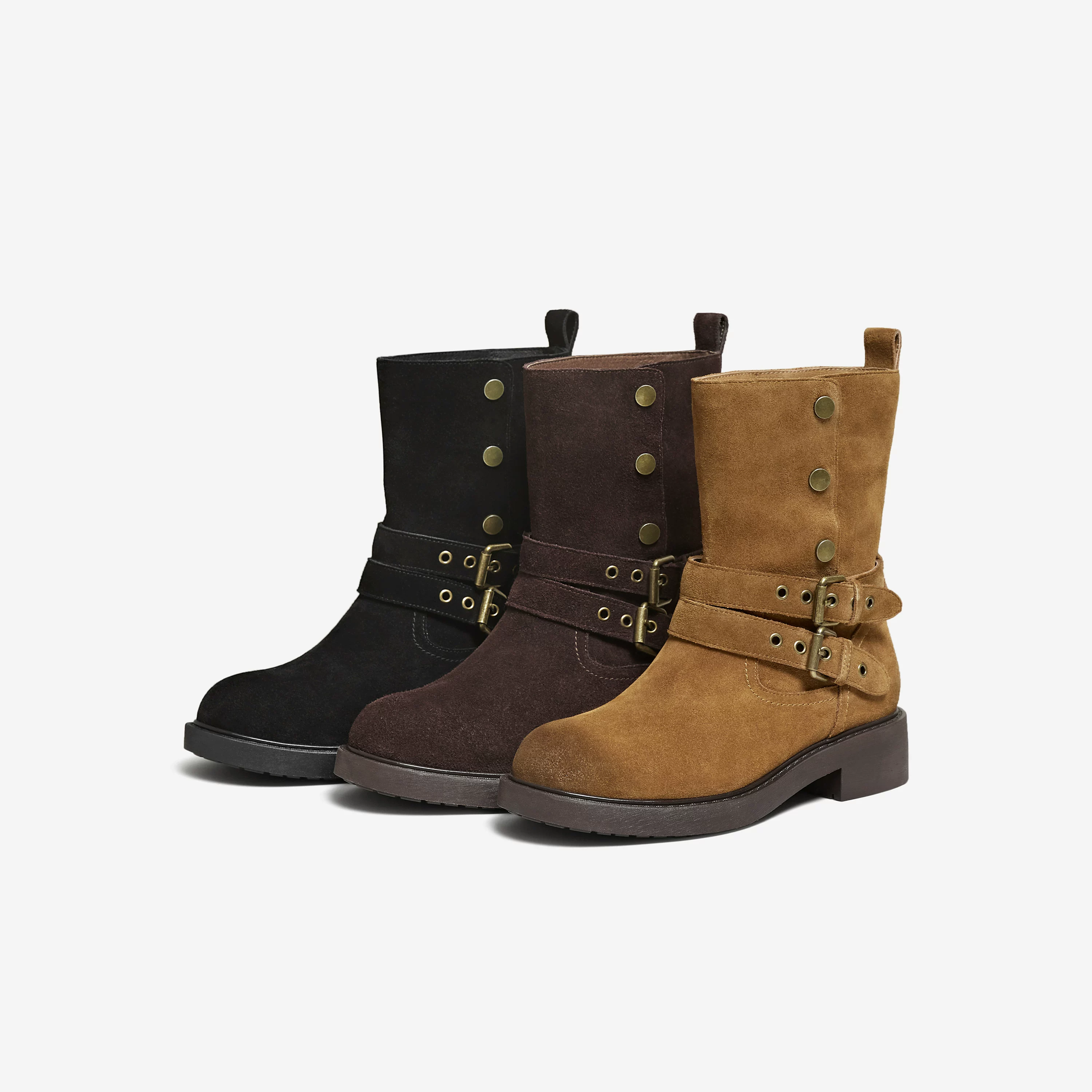 TATA giày bốt mùa đông 2025 giày bốt thời trang mới đa năng giày nữ màu đen bốt ngắn thông thường XYK01DZ5