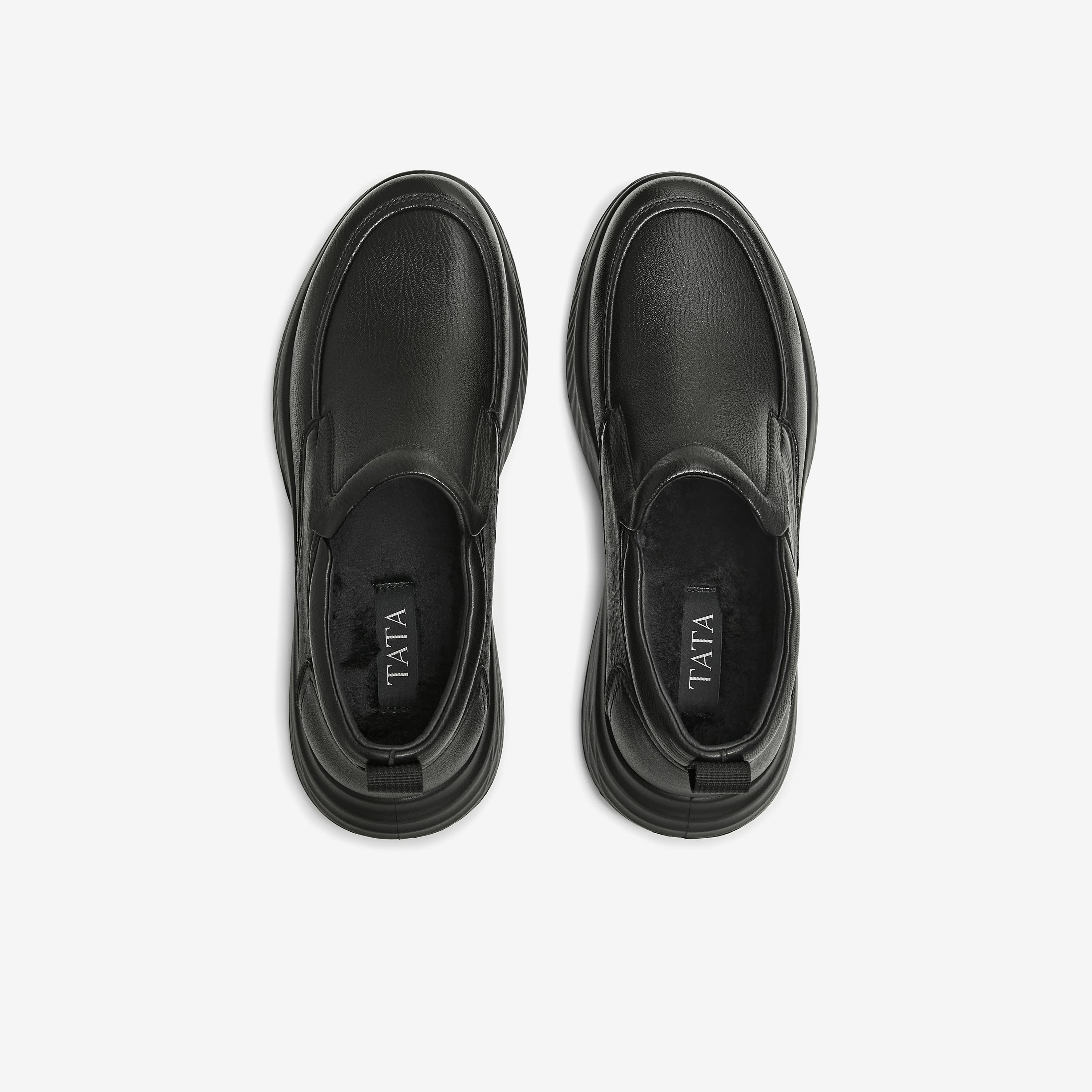 Giày da nam TATA 2025 mới mùa đông đa năng, giày da thường ngày màu đen toàn bộ, giày công sở QHD01DM5