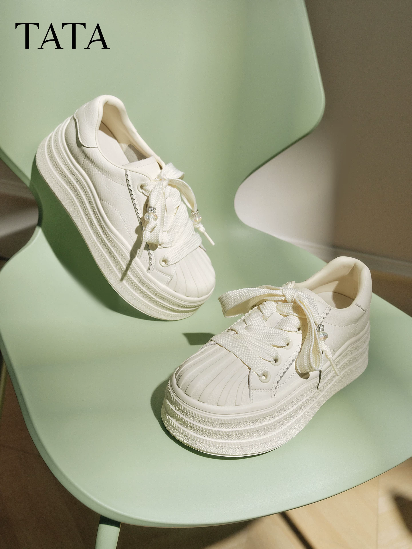 Giày Nữ TATA 2025 Mùa Đông Mới Giày Sneaker Thời Trang Giày Thường Đa Năng Đế Dày Giày Trắng CT907CM5