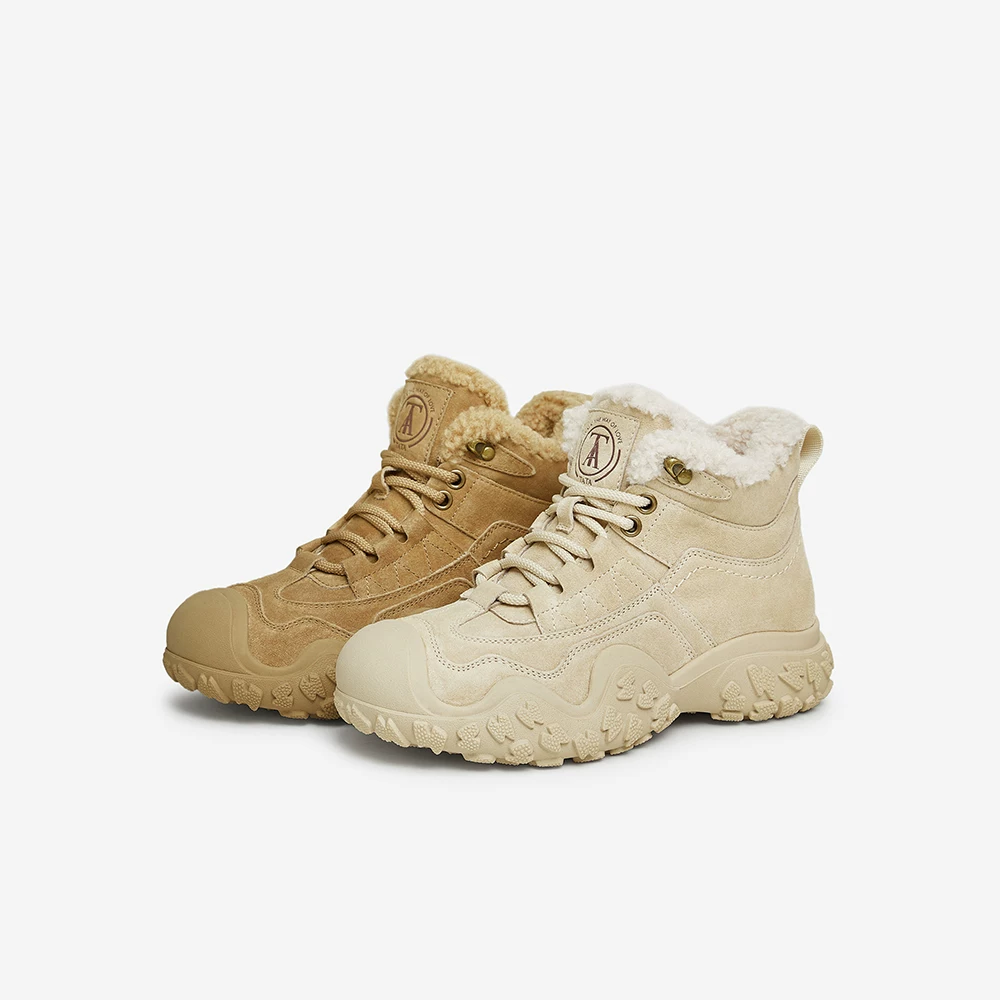 Giày thể thao đế dày TATA Giày bốt nữ có lót lông cừu Giày bốt ngắn Giày cao cổ mùa đông 2024 Mẫu mới CGM01DD4