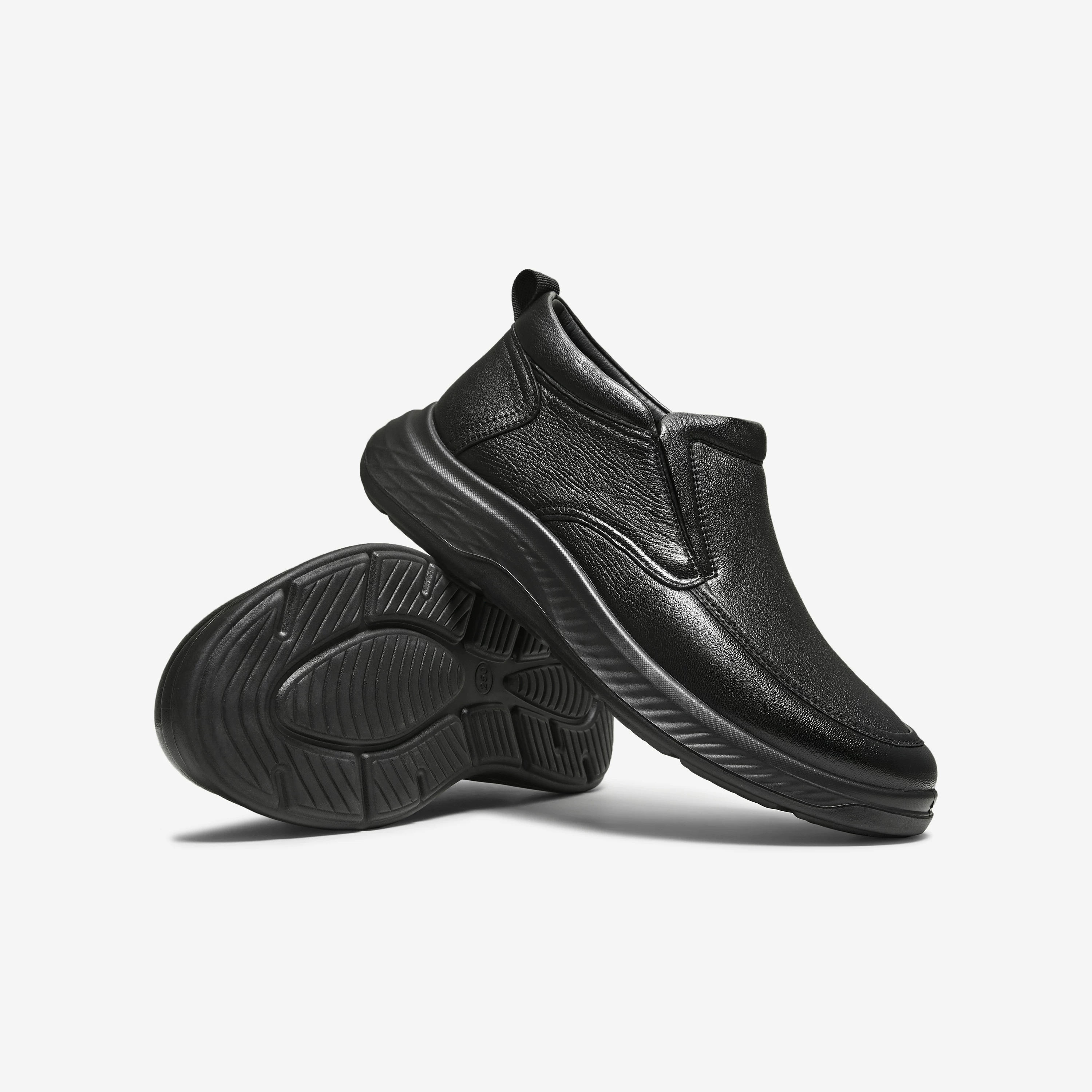 Giày da nam TATA 2025 mới mùa đông đa năng, giày da thường ngày màu đen toàn bộ, giày công sở QHD01DM5