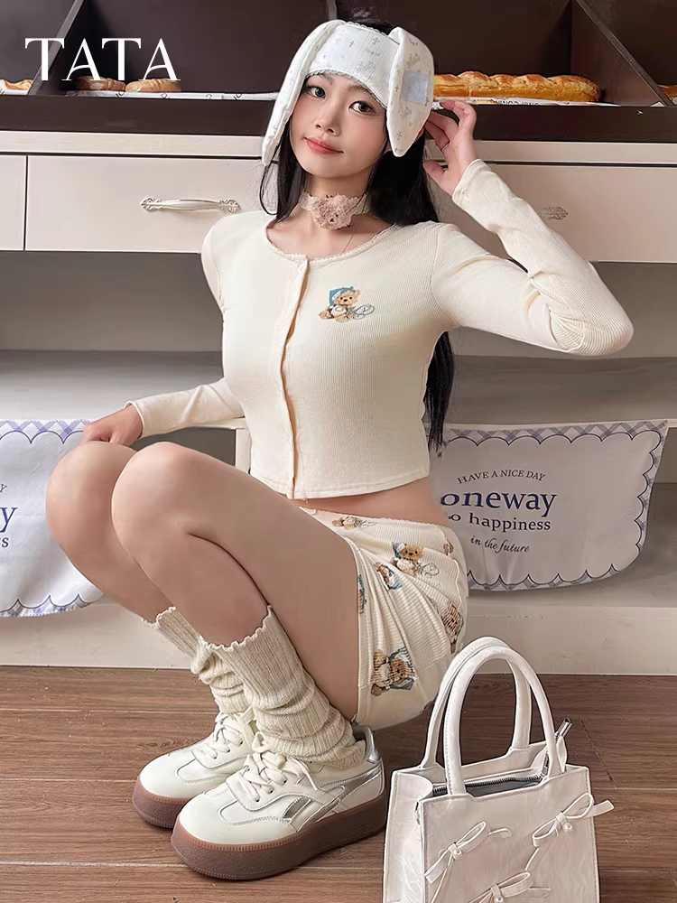 Giày tập luyện Đức đế dày TATA Little Note Retro dành cho nữ, Giày thể thao thông thường thoáng khí, Giày trắng CWH02AM5