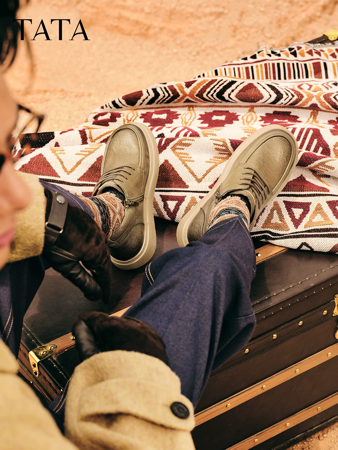 Giày Công Sở Nam TATA 2025 Giày Thường Ngày Đa Năng Mùa Đông Giày Bốt Martin Đế Dày Cổ Thấp VPZ01DD5