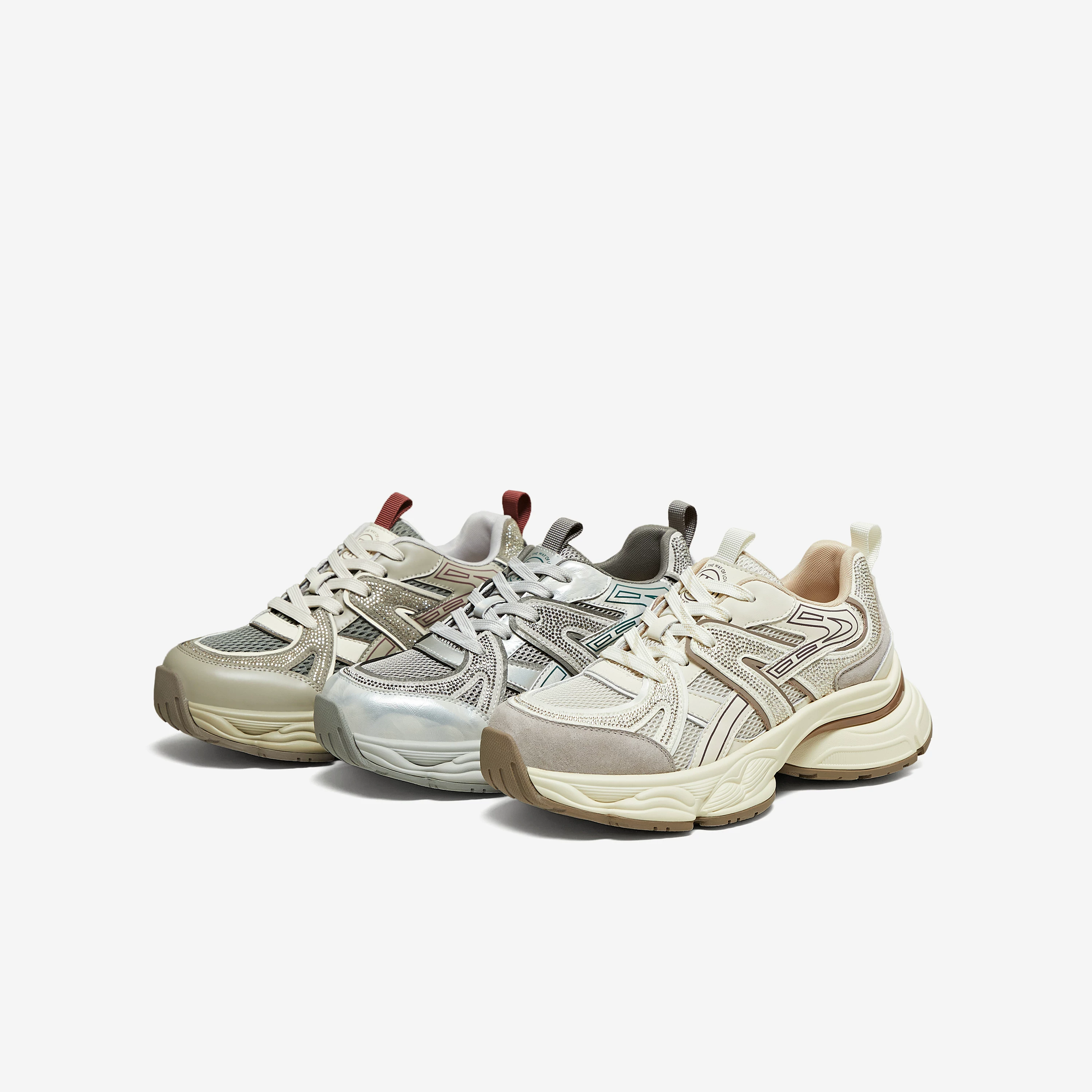 Giày TATA Dad dành cho nữ Mùa đông 2025 Giày thời trang mới Giày thể thao đa năng đế dày 5XU02CM5