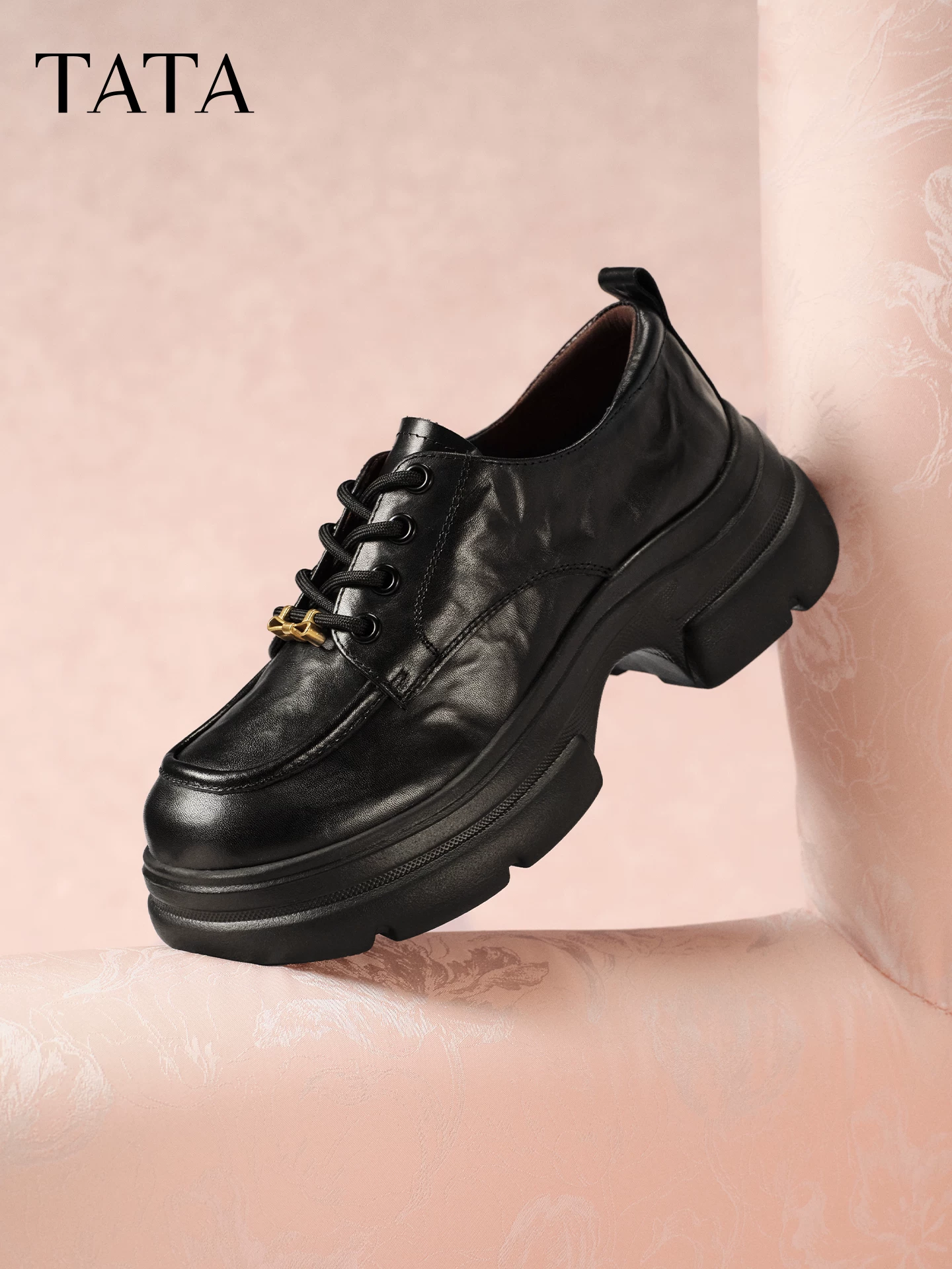 Giày Nữ TATA 2026 Mùa Xuân Mới Giày Da Màu Đen Thời Trang Giày Đa Năng Giày Oxford 7OLA1AM6
