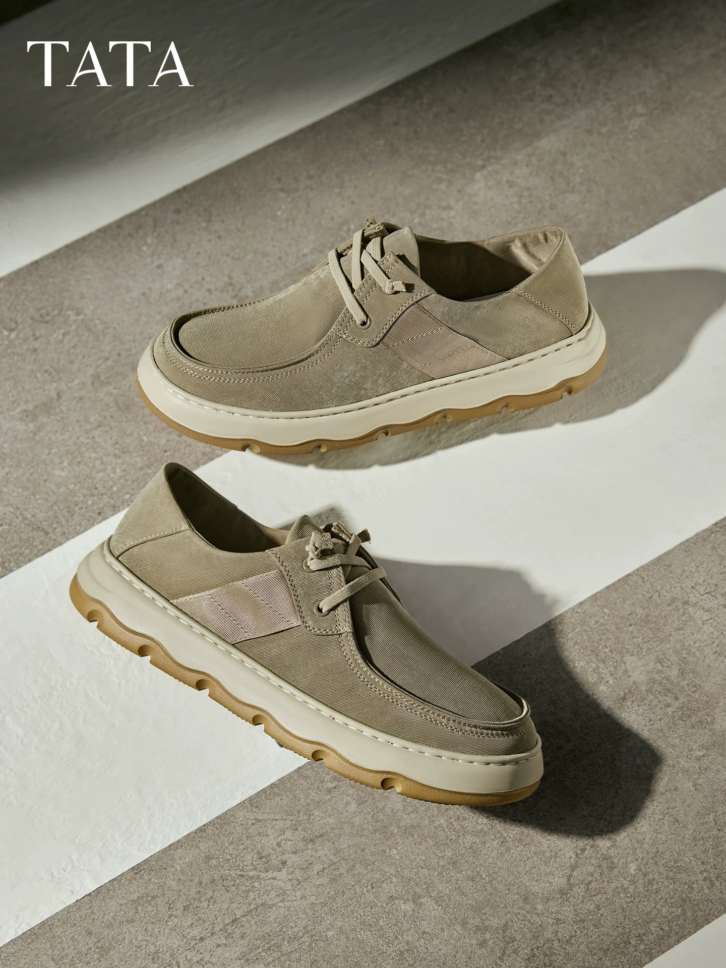 Giày nam TATA mùa đông 2025 cùng kiểu dáng thoải mái đa năng giày thường mới giày vải đen QGQ01CM5