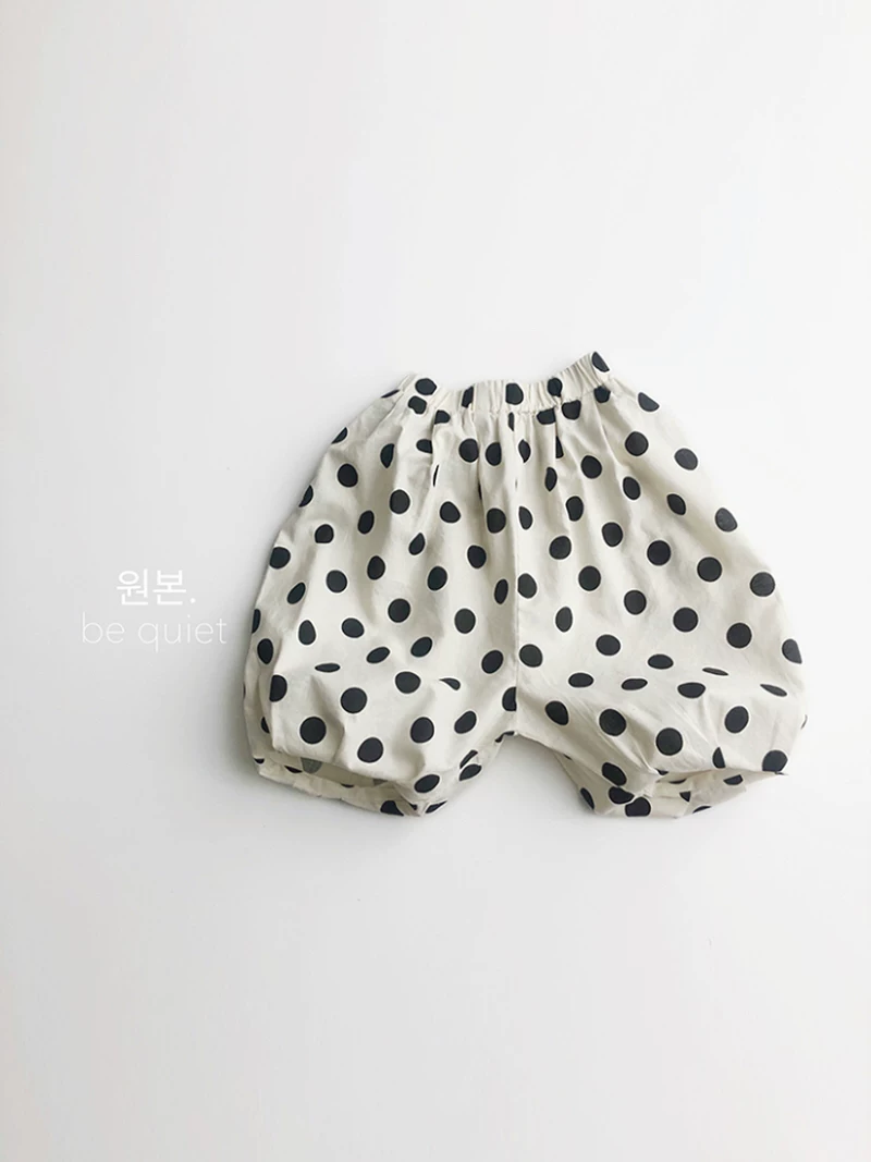 Quần bí ngô mỏng chấm bi hợp thời trang~Quần cotton và vải lanh in họa tiết năm điểm phong cách Hàn Quốc dành cho trẻ em mùa hè sành điệu cho bé trai và bé gái.